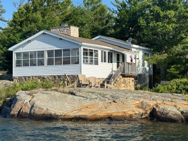 1540 Georgian Bay Water N/A photo 1