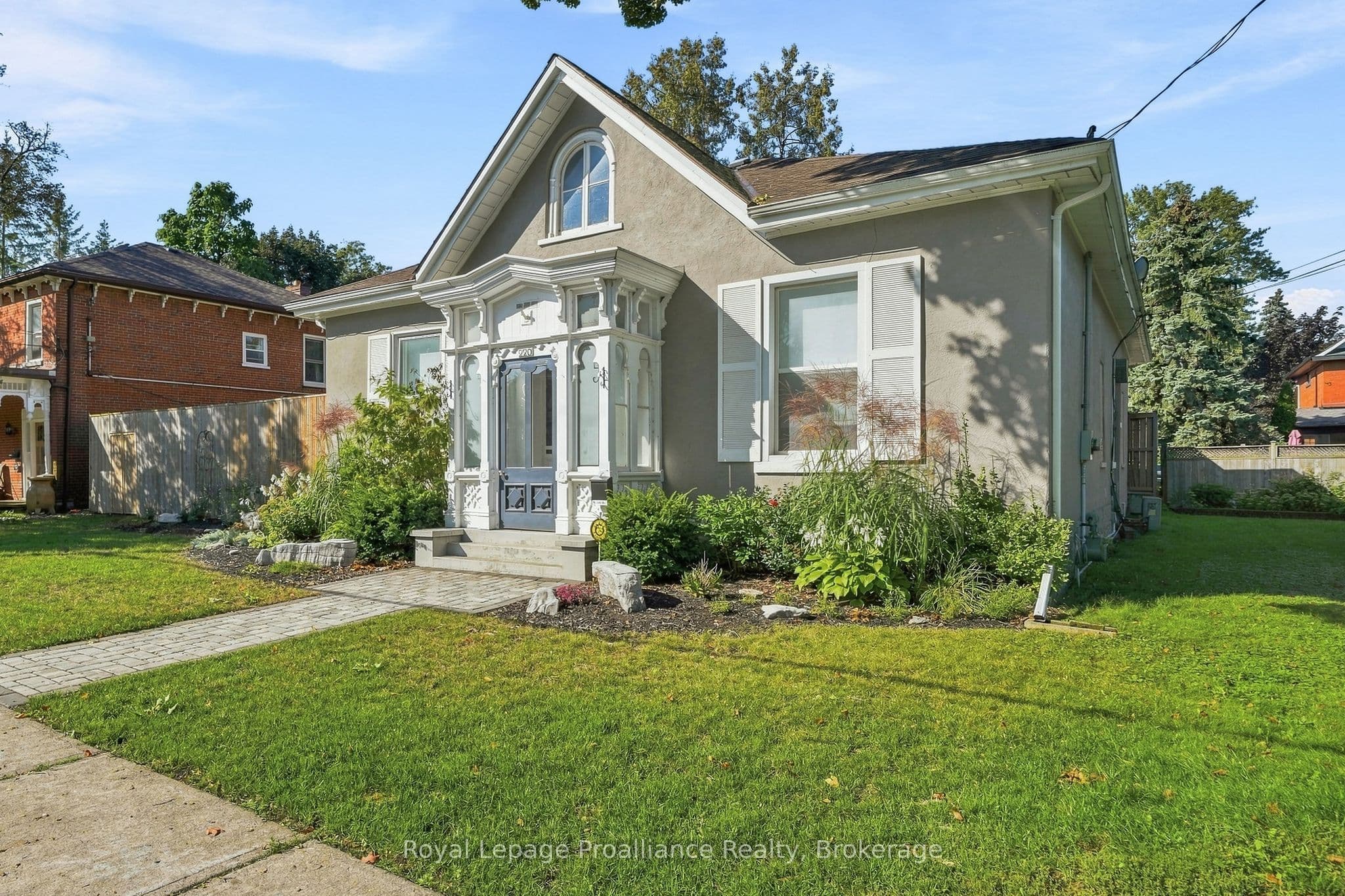 220 Charles Street photo 1