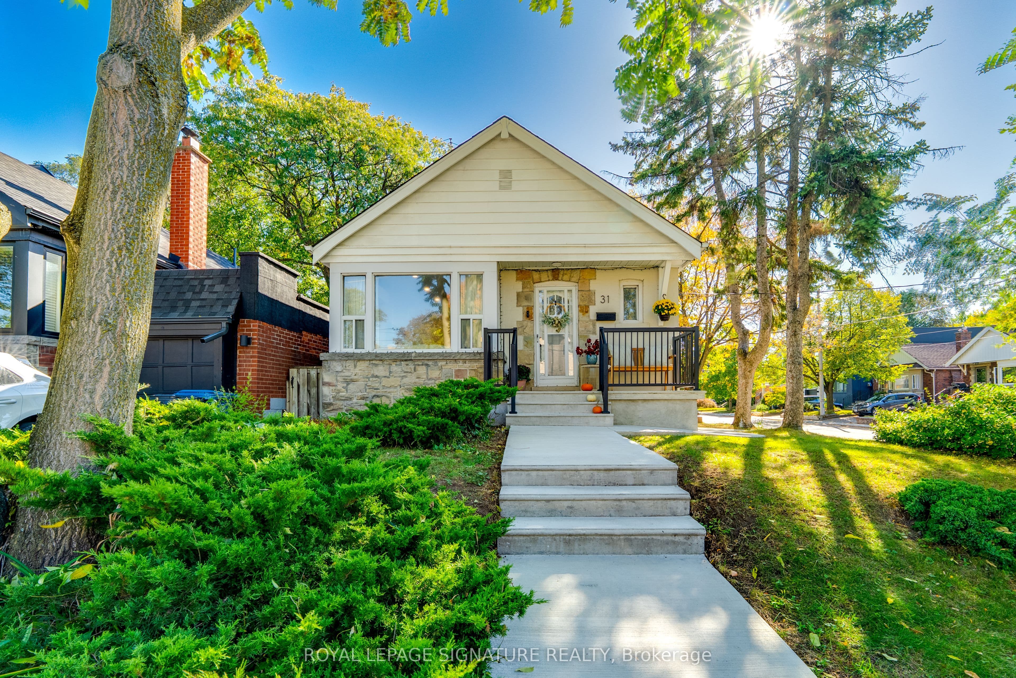 31 Davies Crescent photo 1