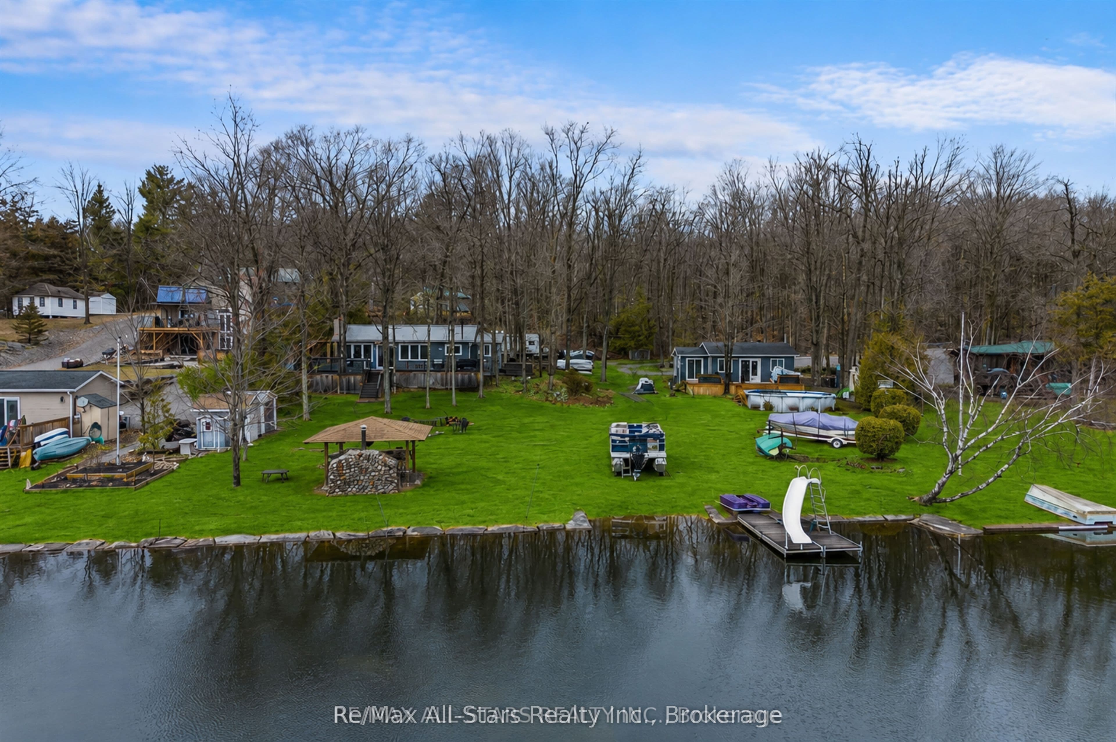 244 Deer Bay Reach Road photo 1