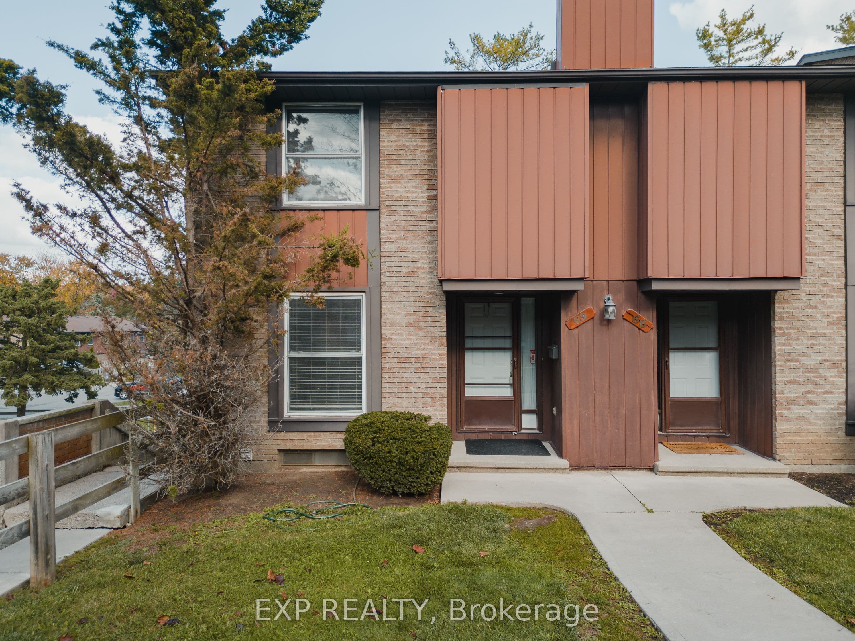 Unit 69 539 Willow Road photo 1