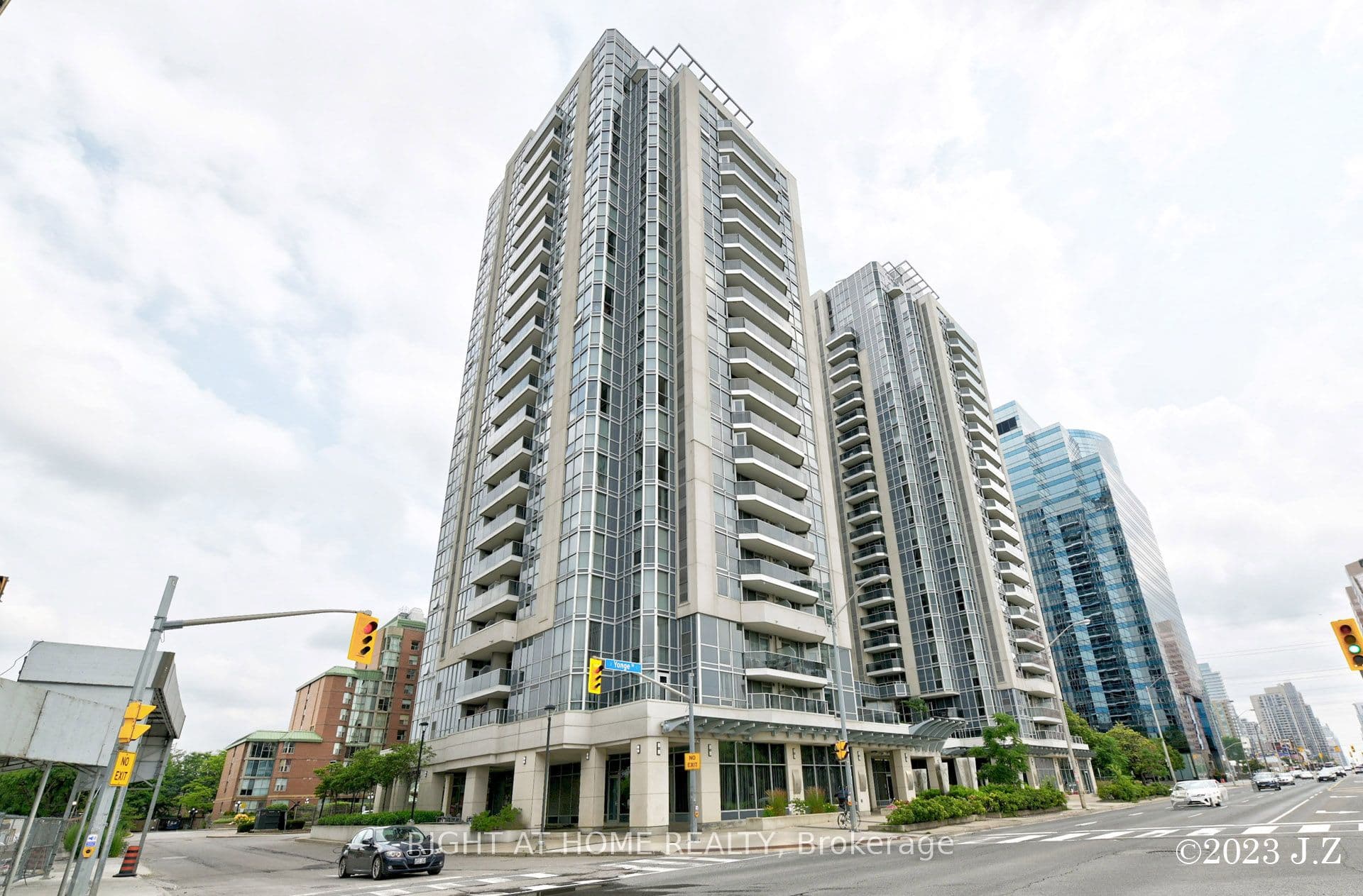 Unit 1009 5793 Yonge Street photo 1
