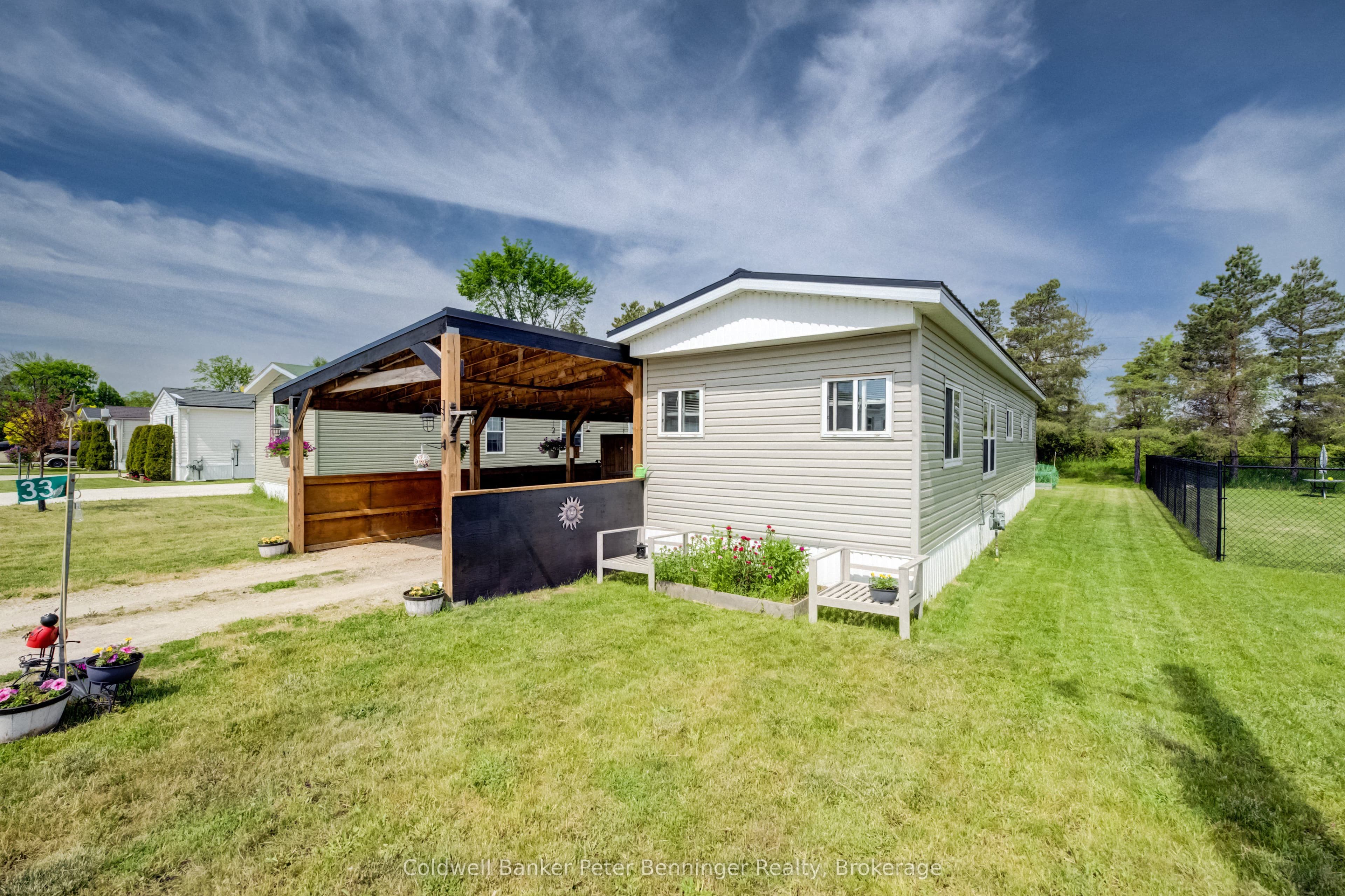 33 Dove Road photo 1
