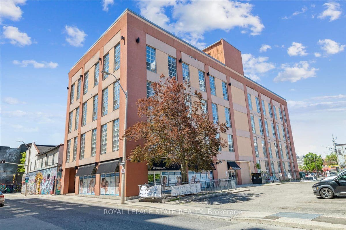 Unit 105 11 Rebecca Street photo 1