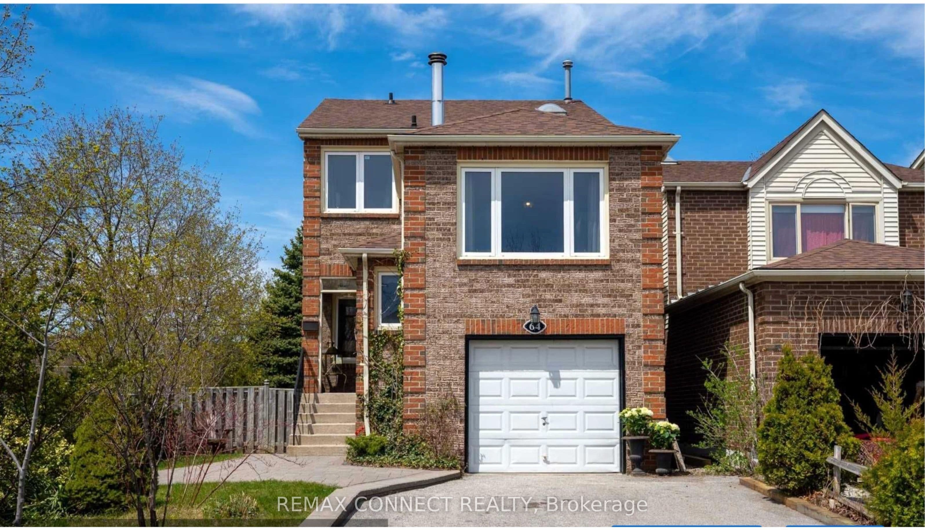 64 Coalport Drive photo 1