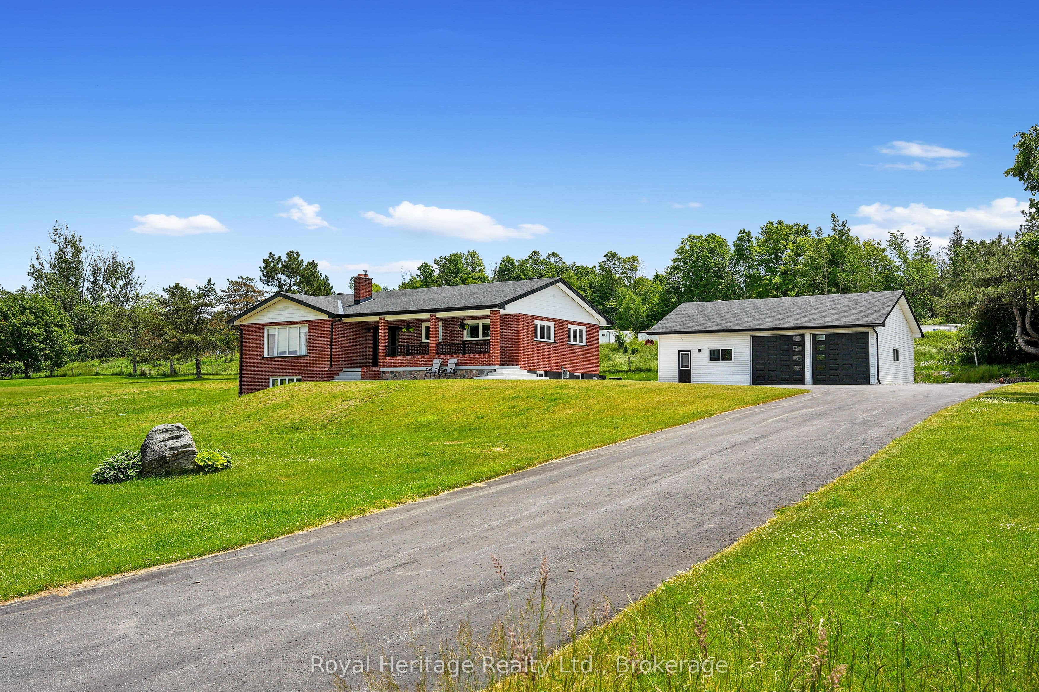 8803 Dale Road photo 1