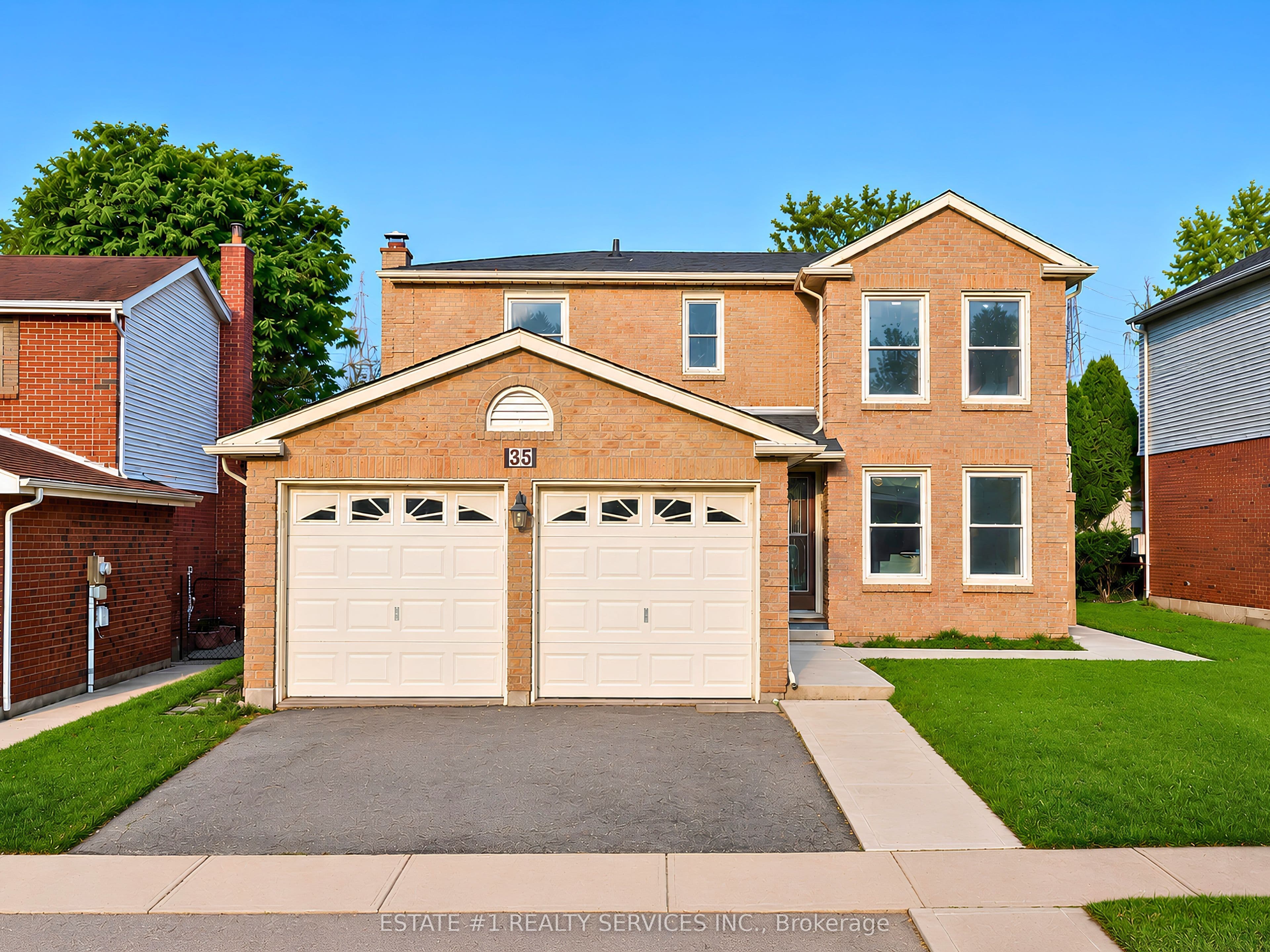 35 Golden Meadow Drive photo 1
