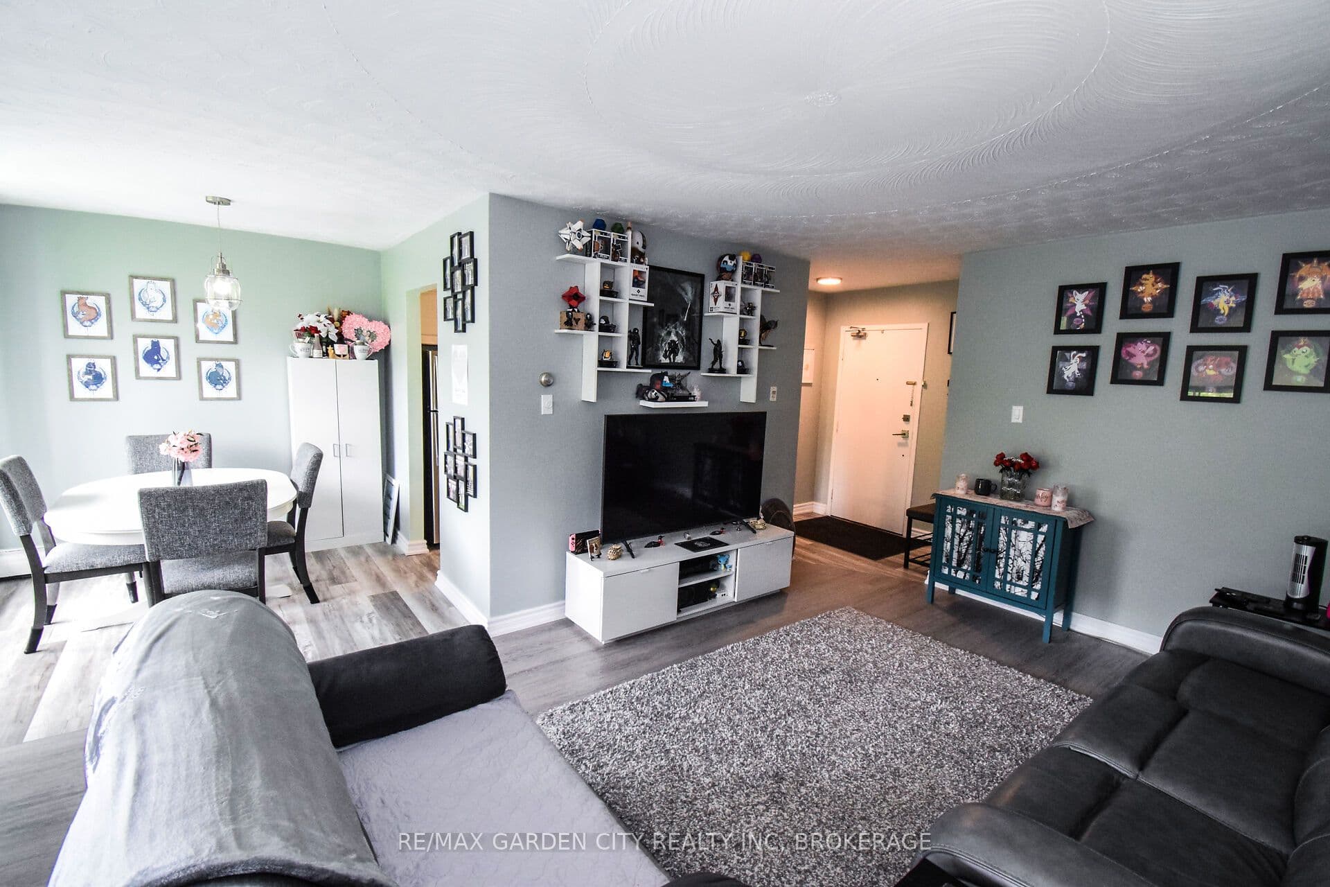 Unit 811 359 GENEVA Street photo 1