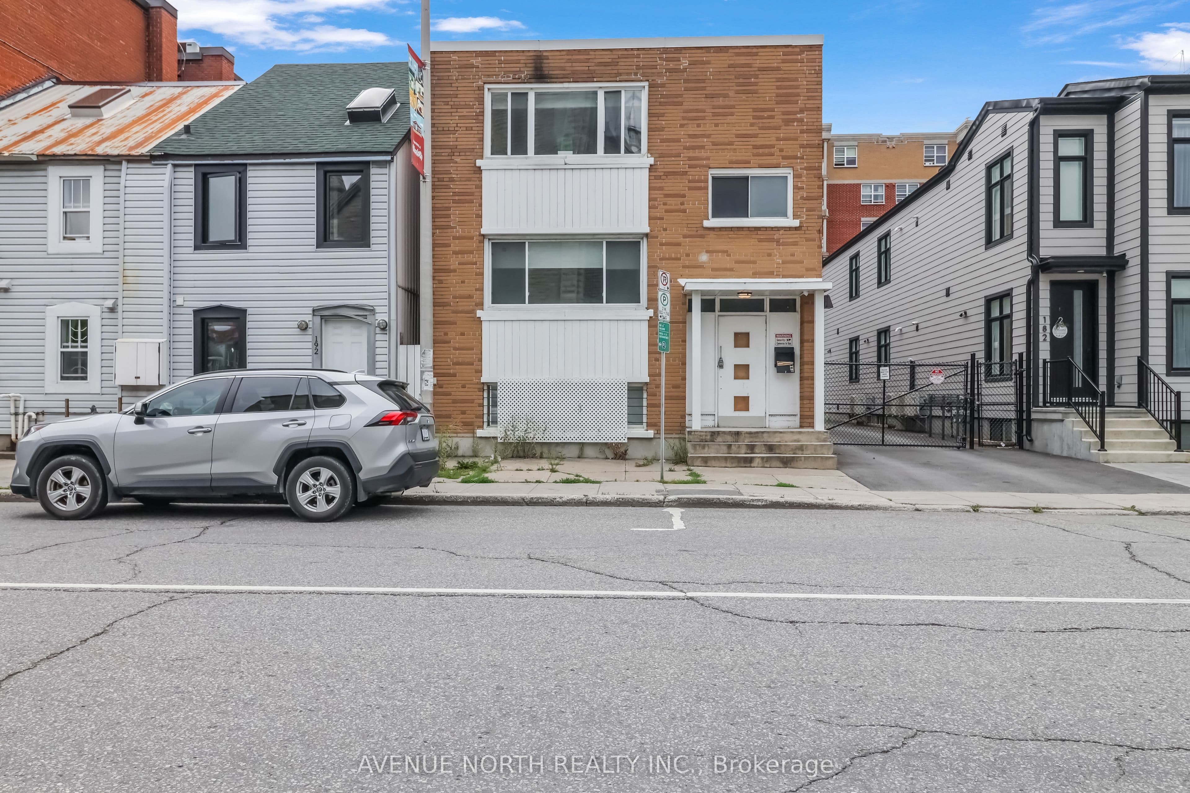 Unit 3 184 Murray Street photo 1