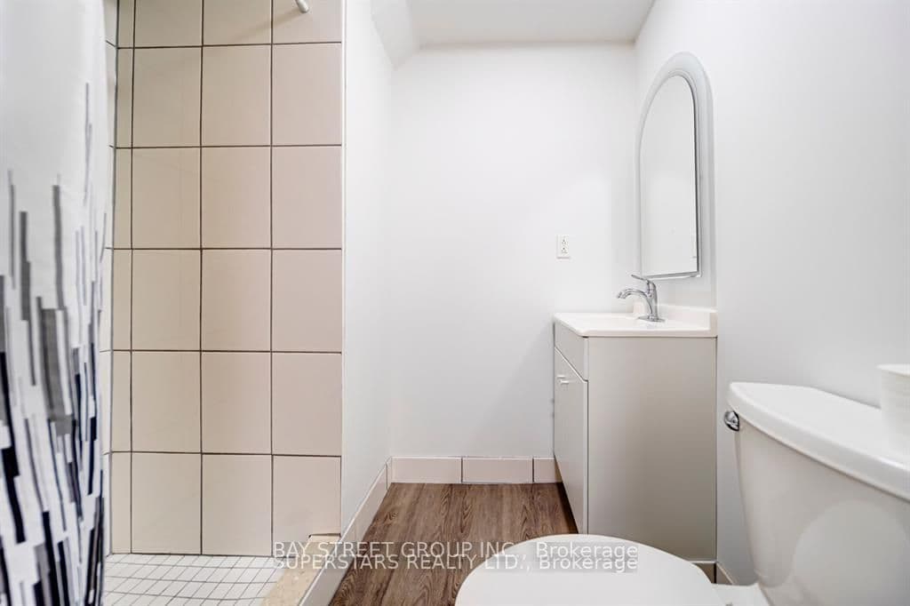 Unit 4902 251 Jarvis Street photo 1
