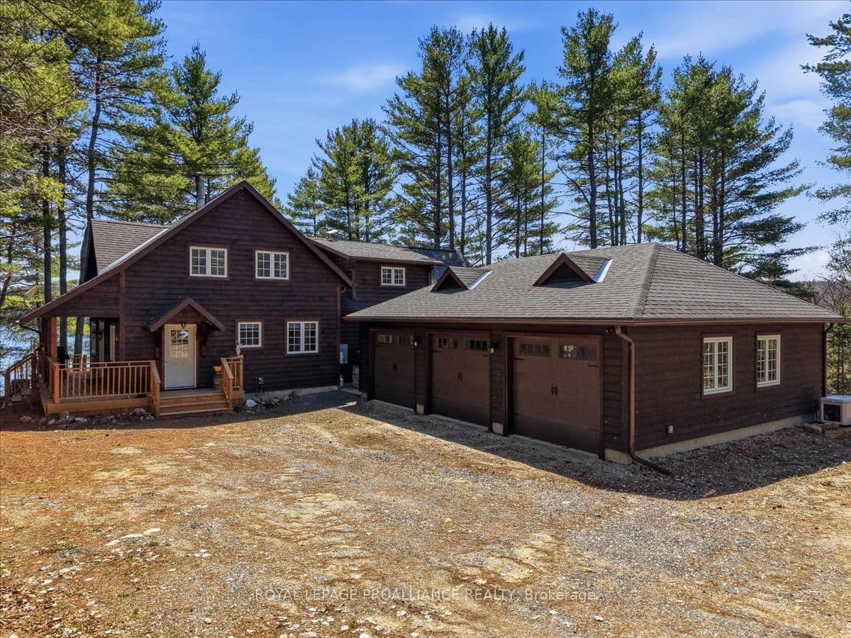 1421 Turtle Lake Lane photo 1