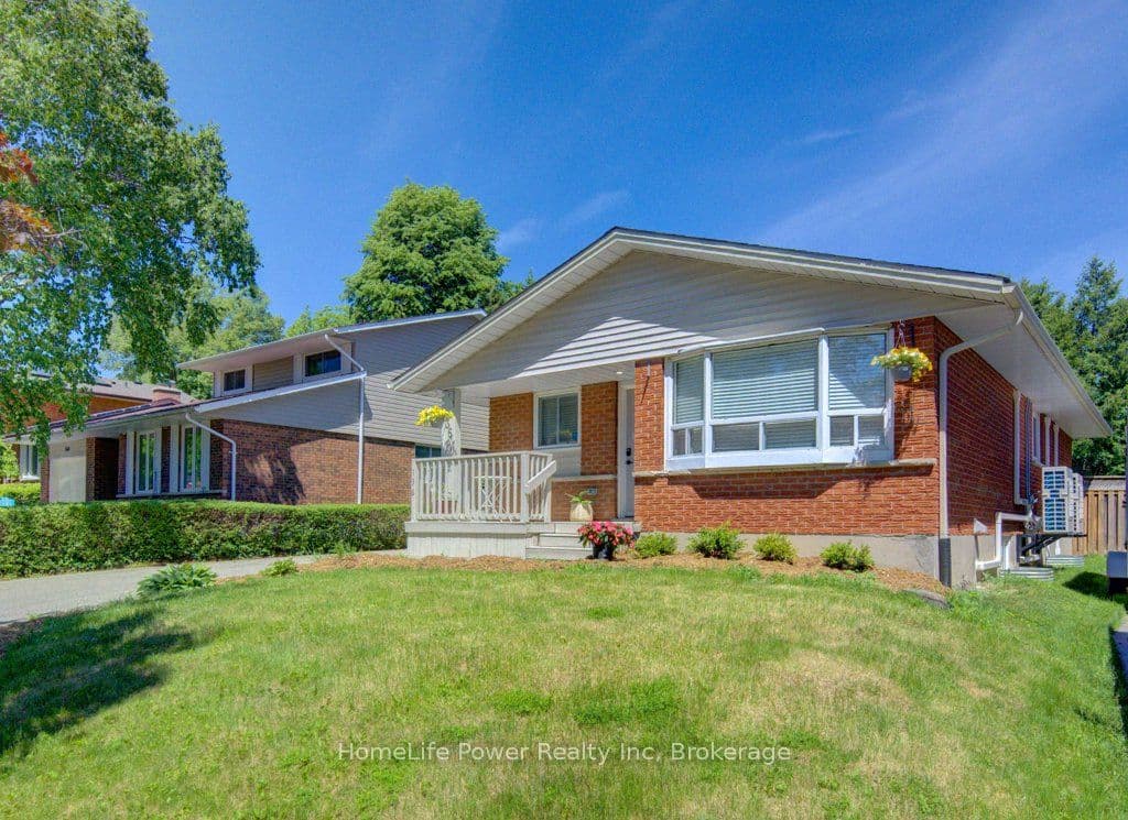 136 Dunsmere Drive photo 1