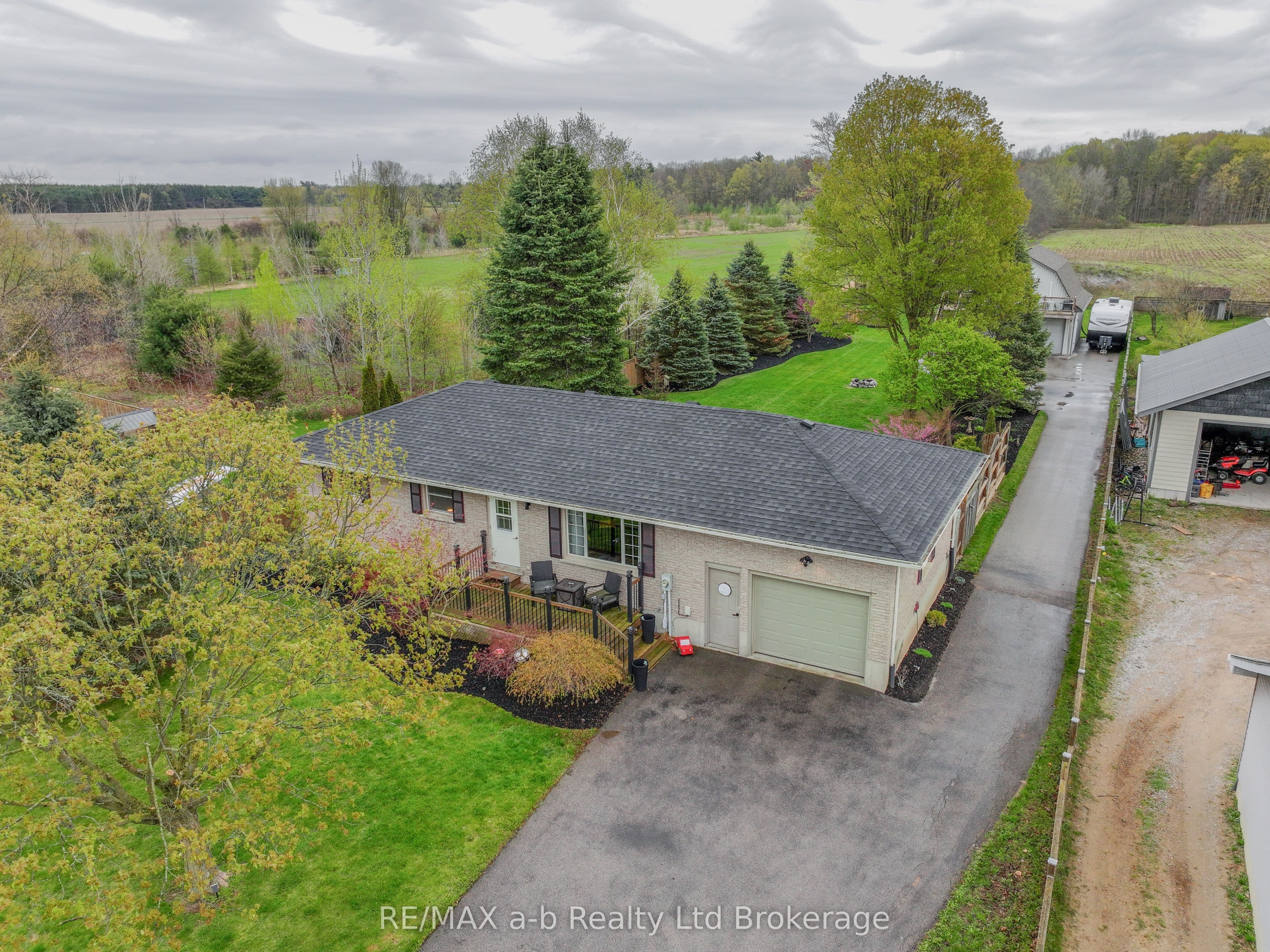 57185 Eden Line photo 1
