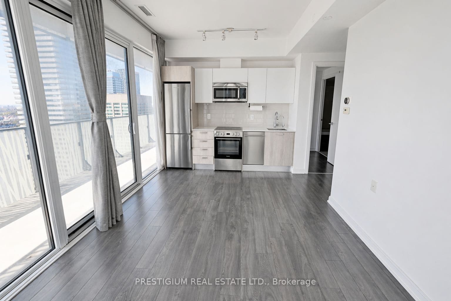 Unit 4103 42 Charles Street photo 1