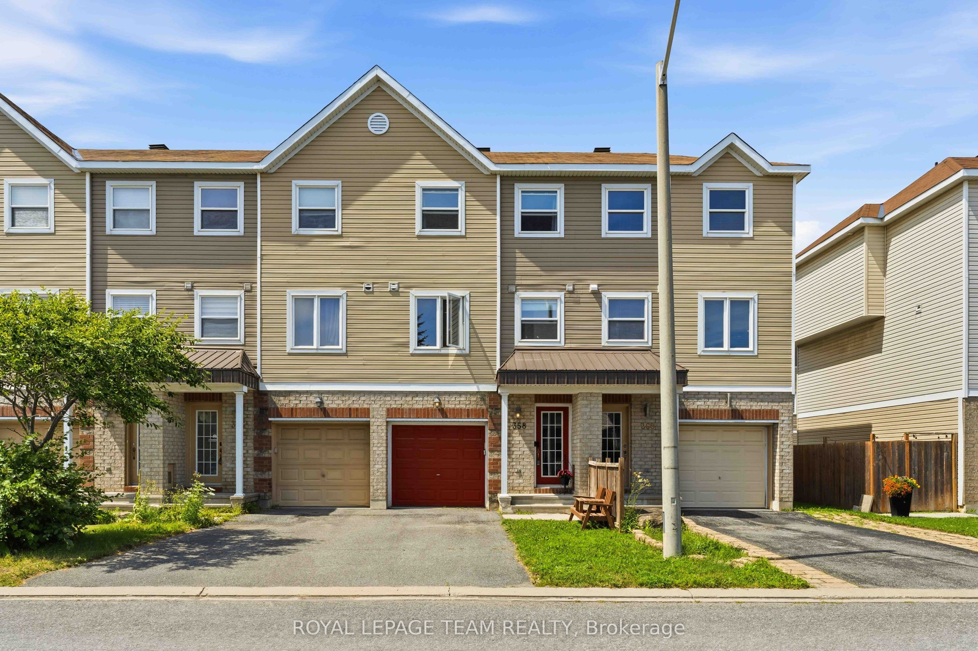358 Moffatt Pond Court photo 1