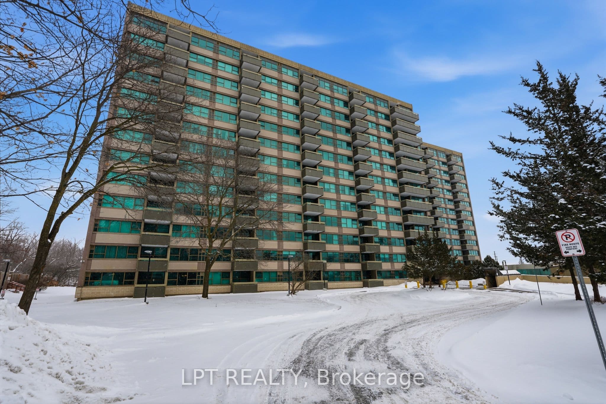 Unit 10 555 Brittany Drive photo 1
