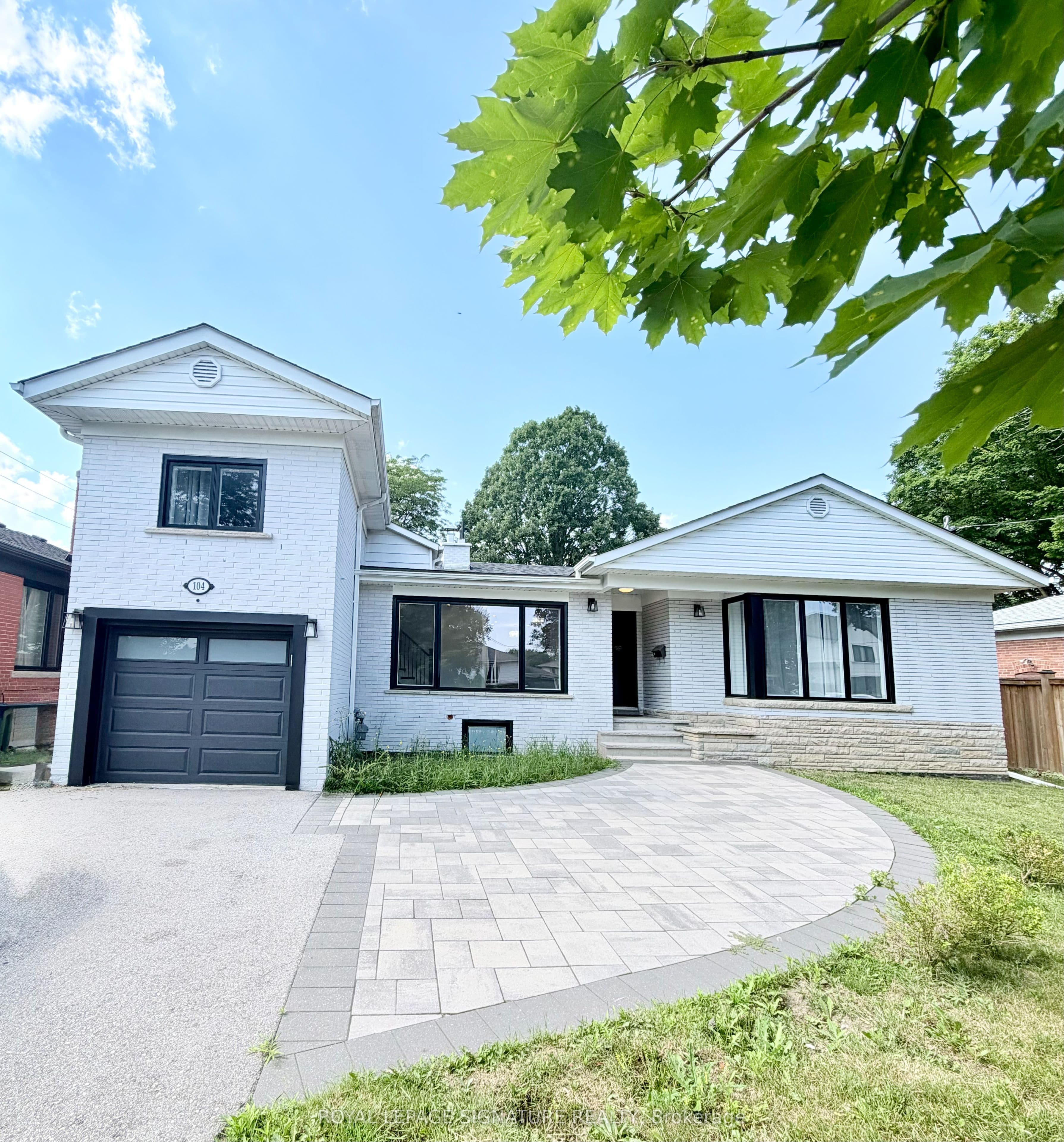 104 Great Oak Drive photo 1