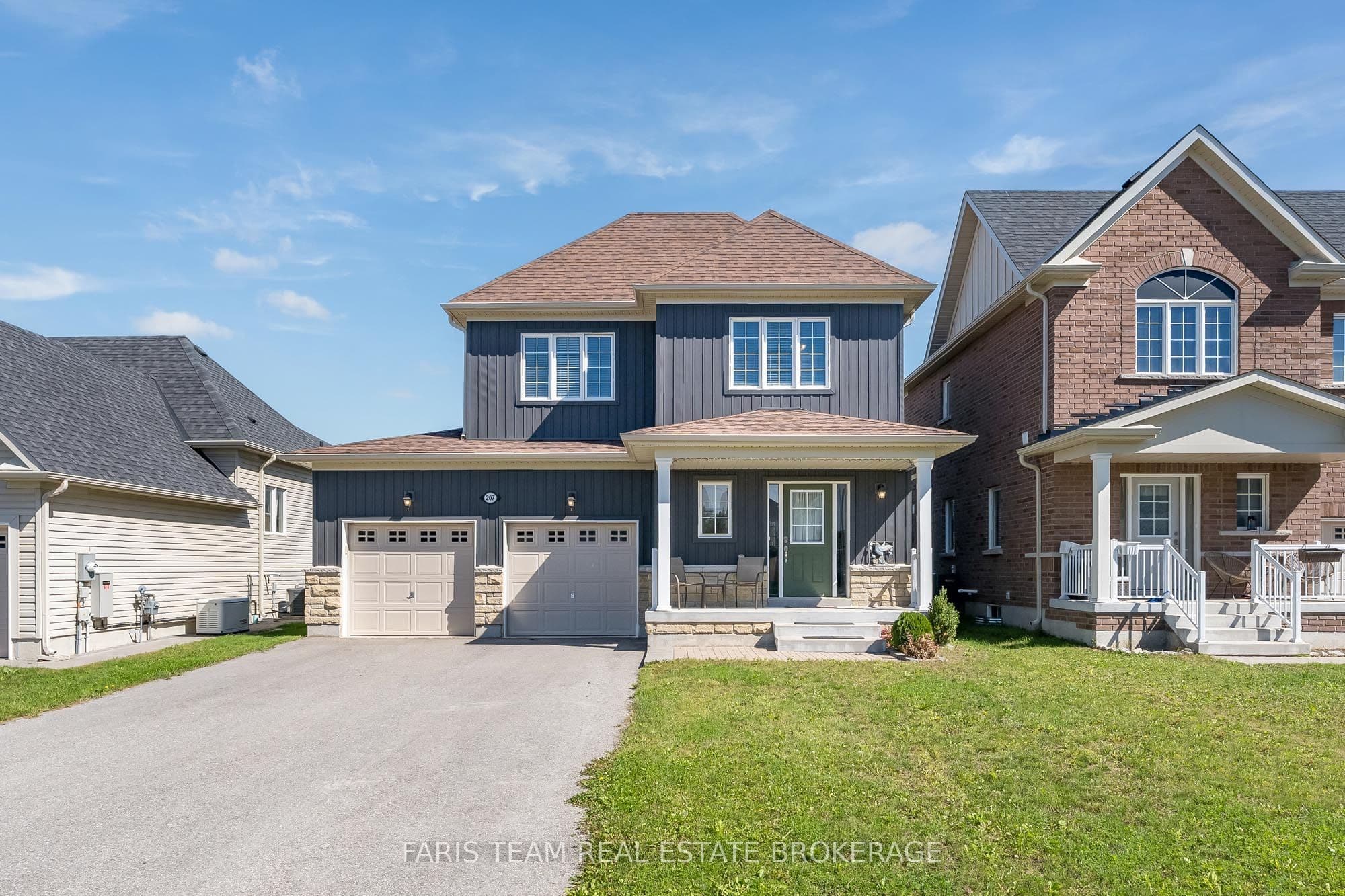 207 Springfield Crescent photo 1