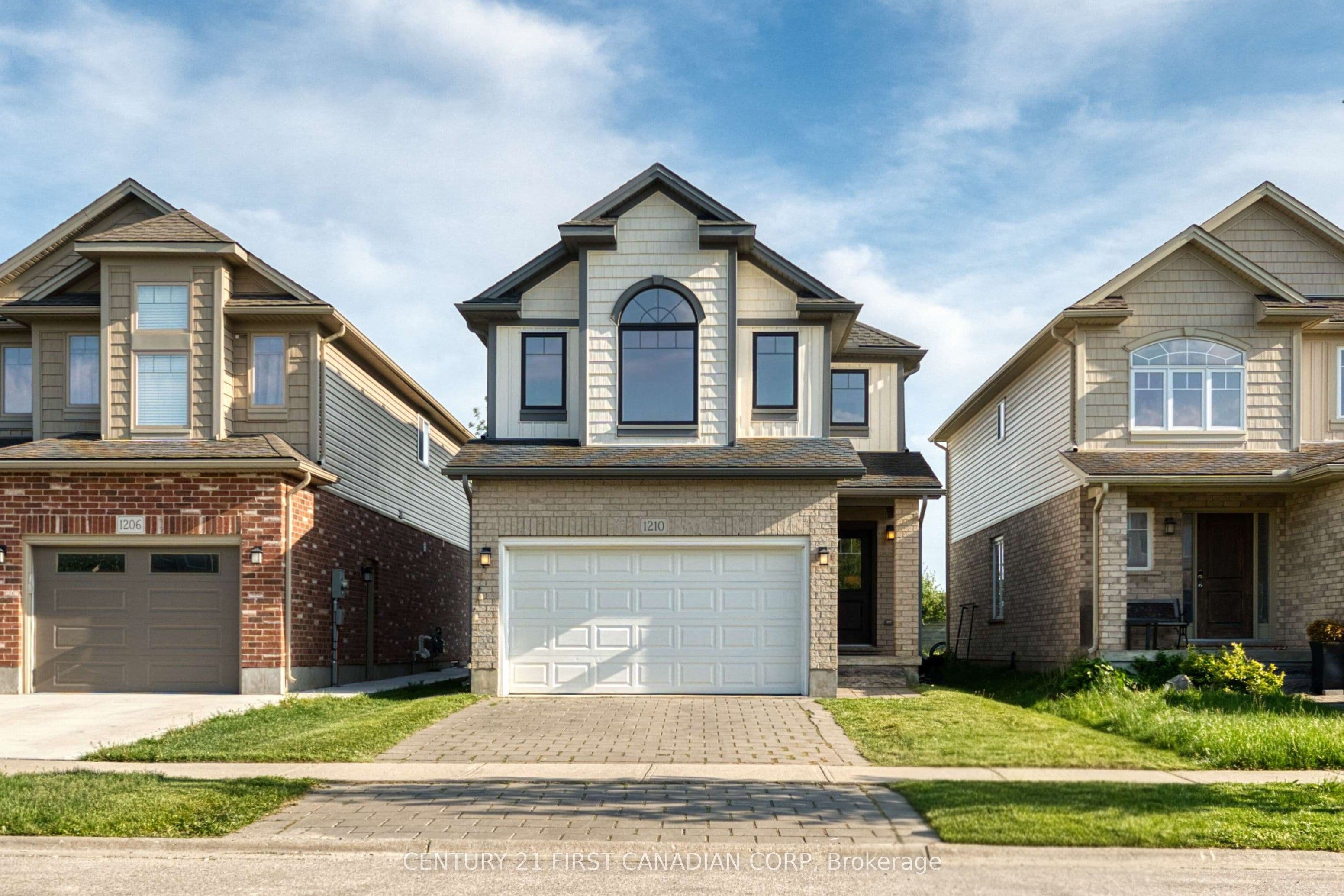 1210 Sandbar Street photo 1