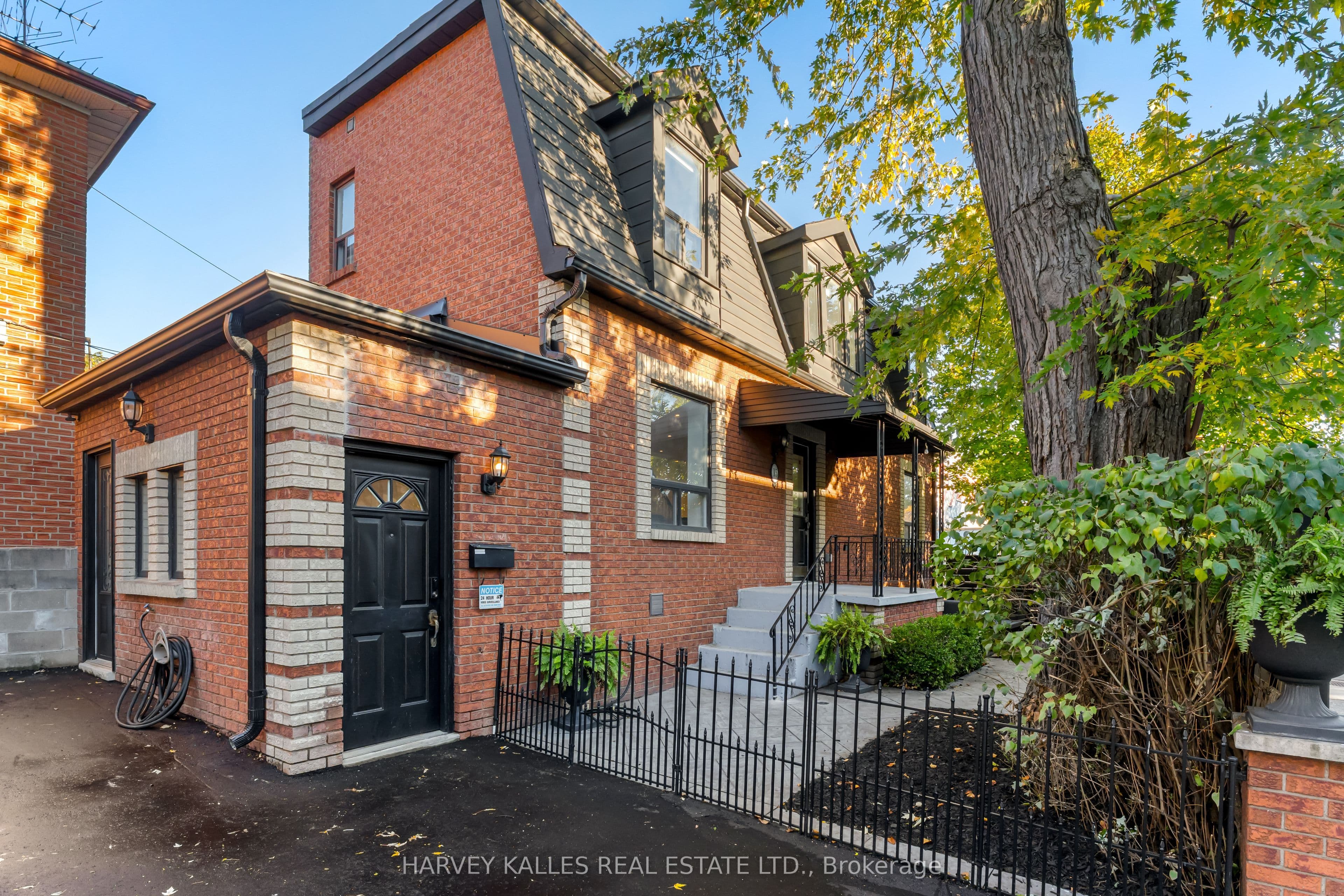 15 Markham Street photo 1