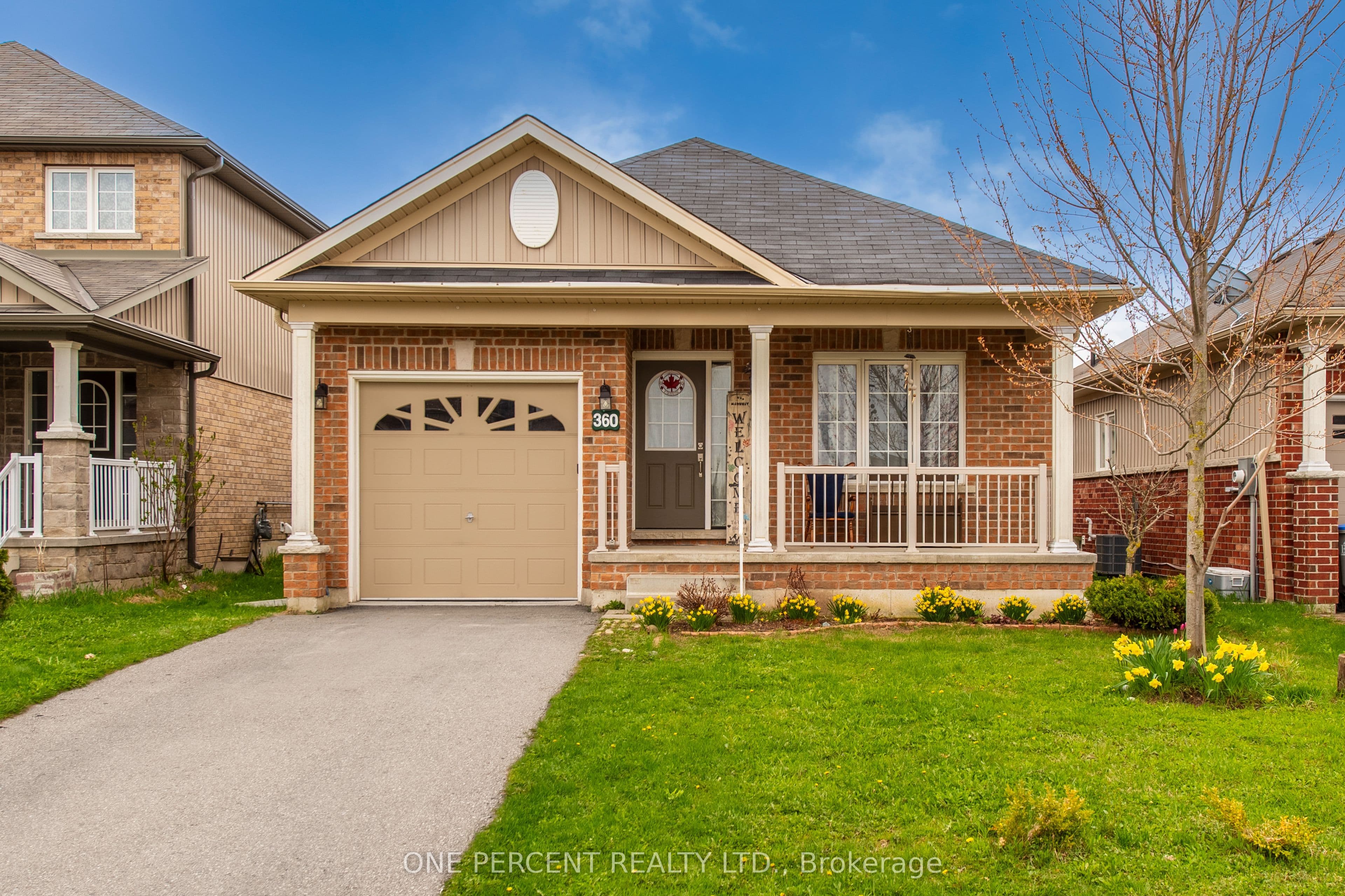 360 Armstrong Street photo 1