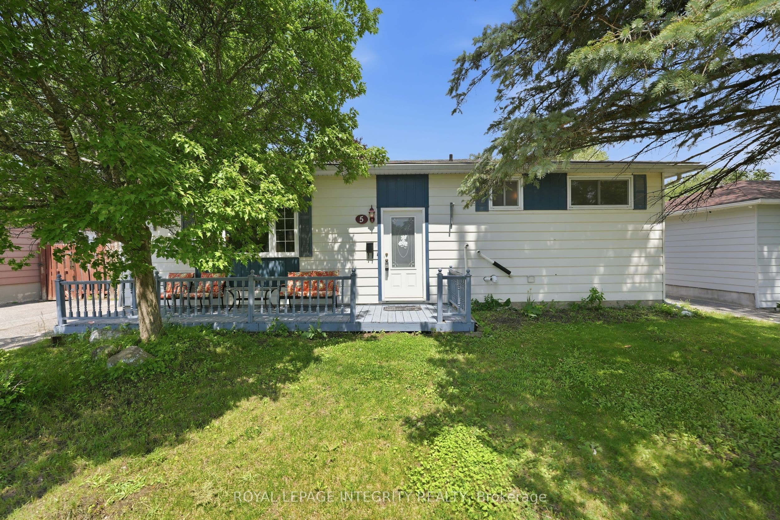 5 Sheldrake Drive photo 1