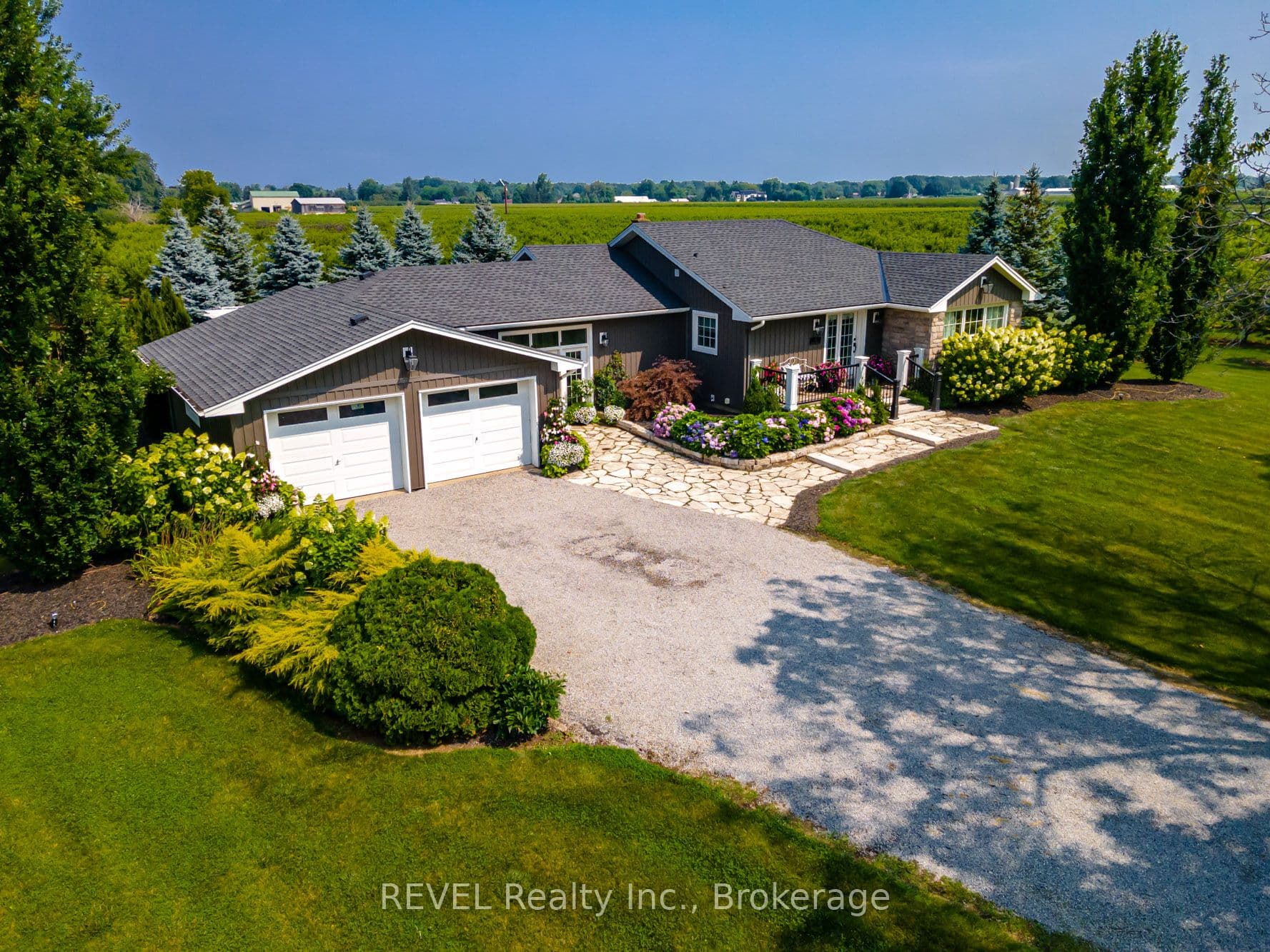72 Hunter Road photo 1