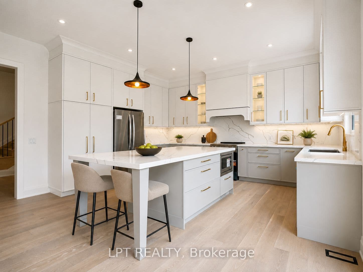 3 Richmond Park Drive photo 1
