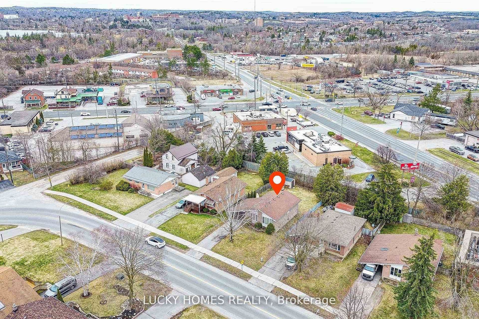 711 Otonabee Drive photo 1