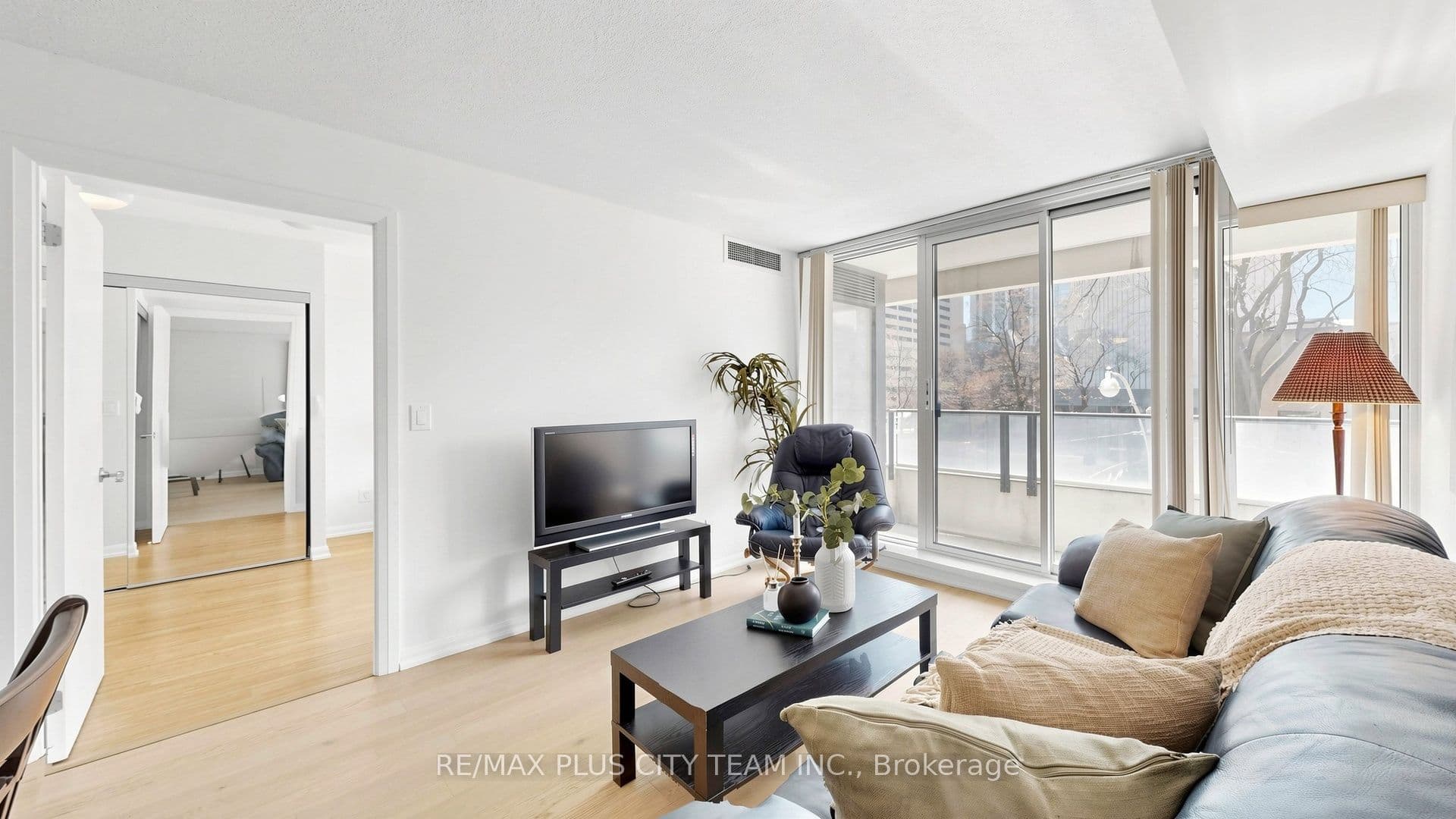 Unit 308 111 Elizabeth Street photo 1