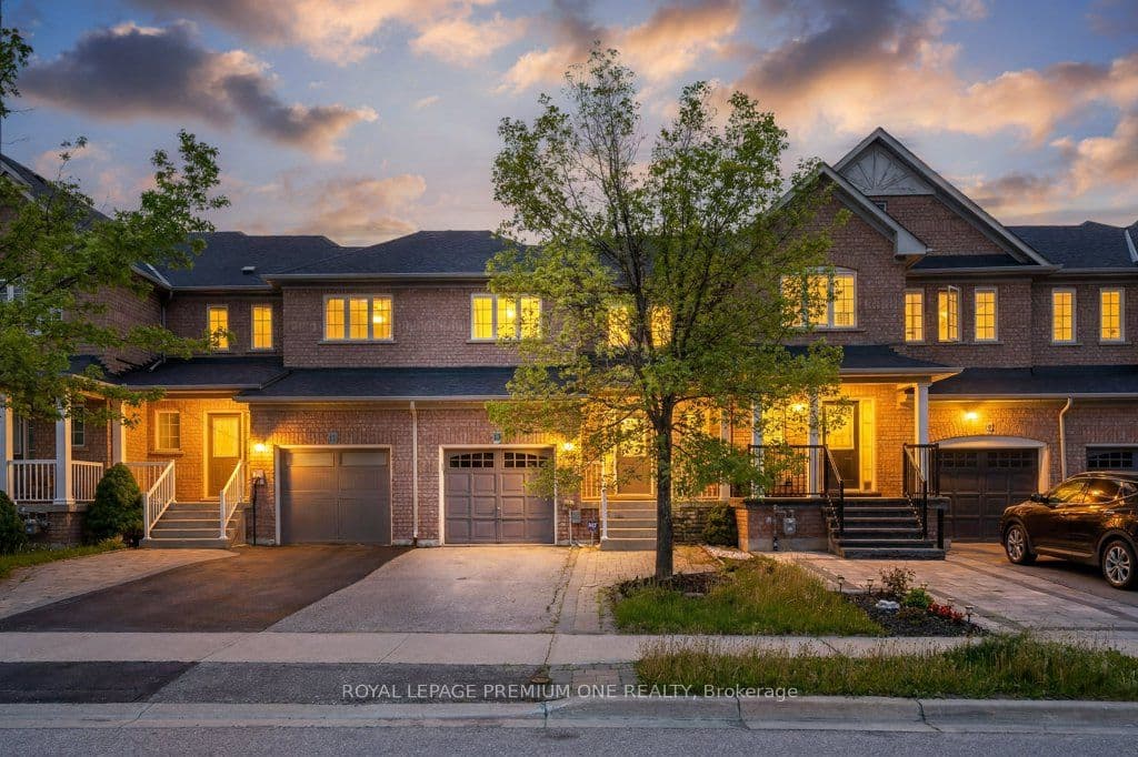 13 Summitridge Court photo 1