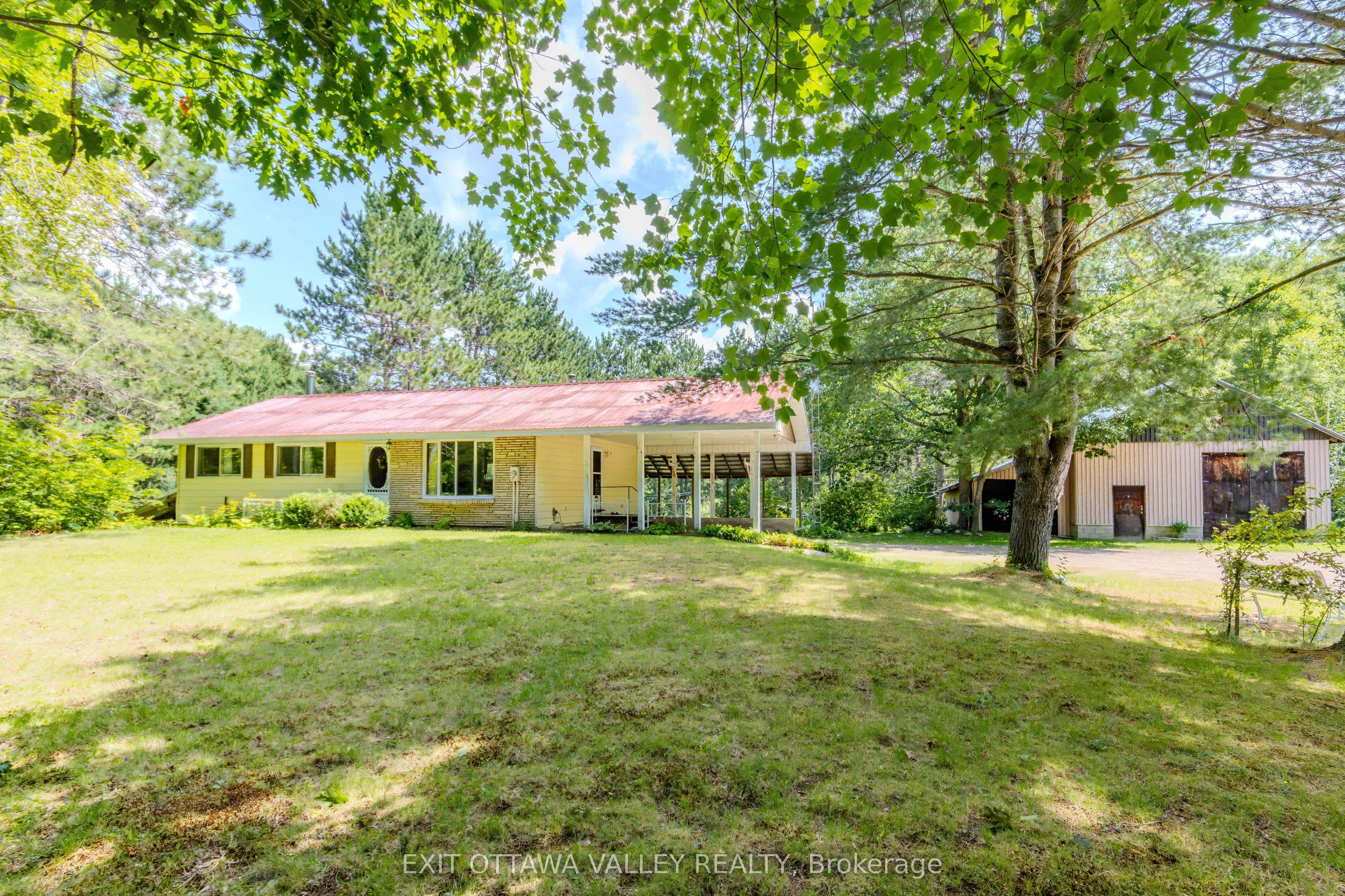 323 Burnt Bridge Road photo 1