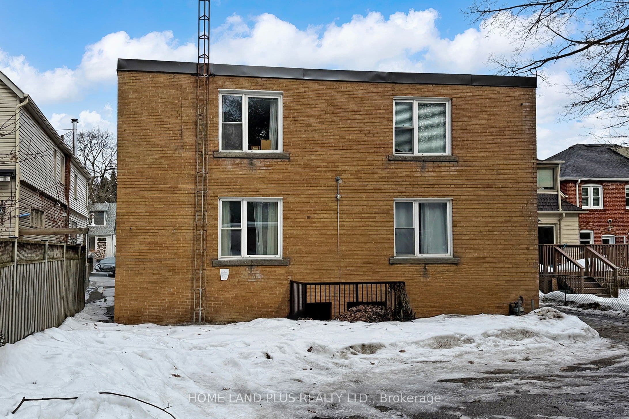 Unit Basement Unit A1 619 Merton Street photo 1