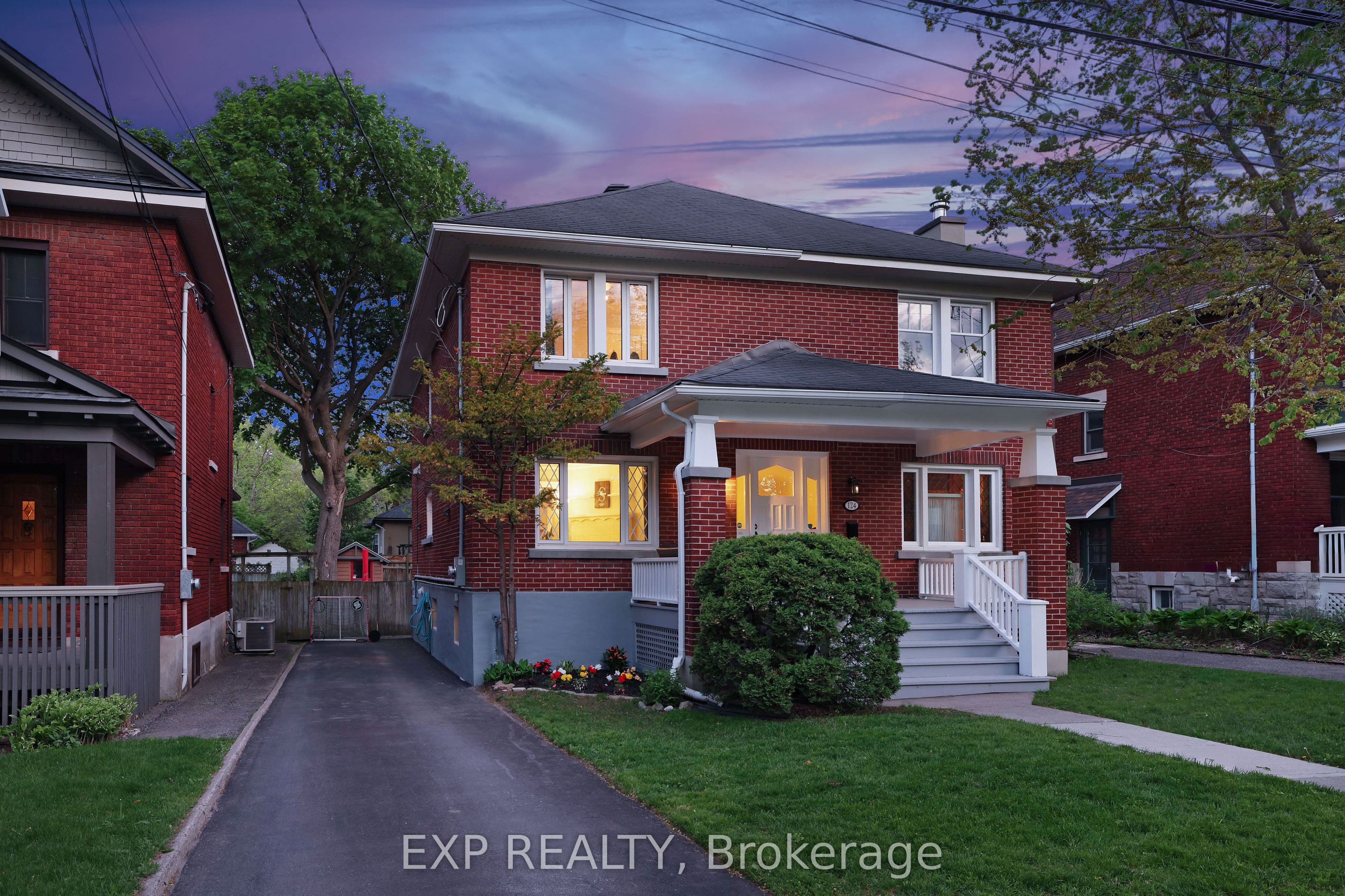 122 Byron Avenue photo 1