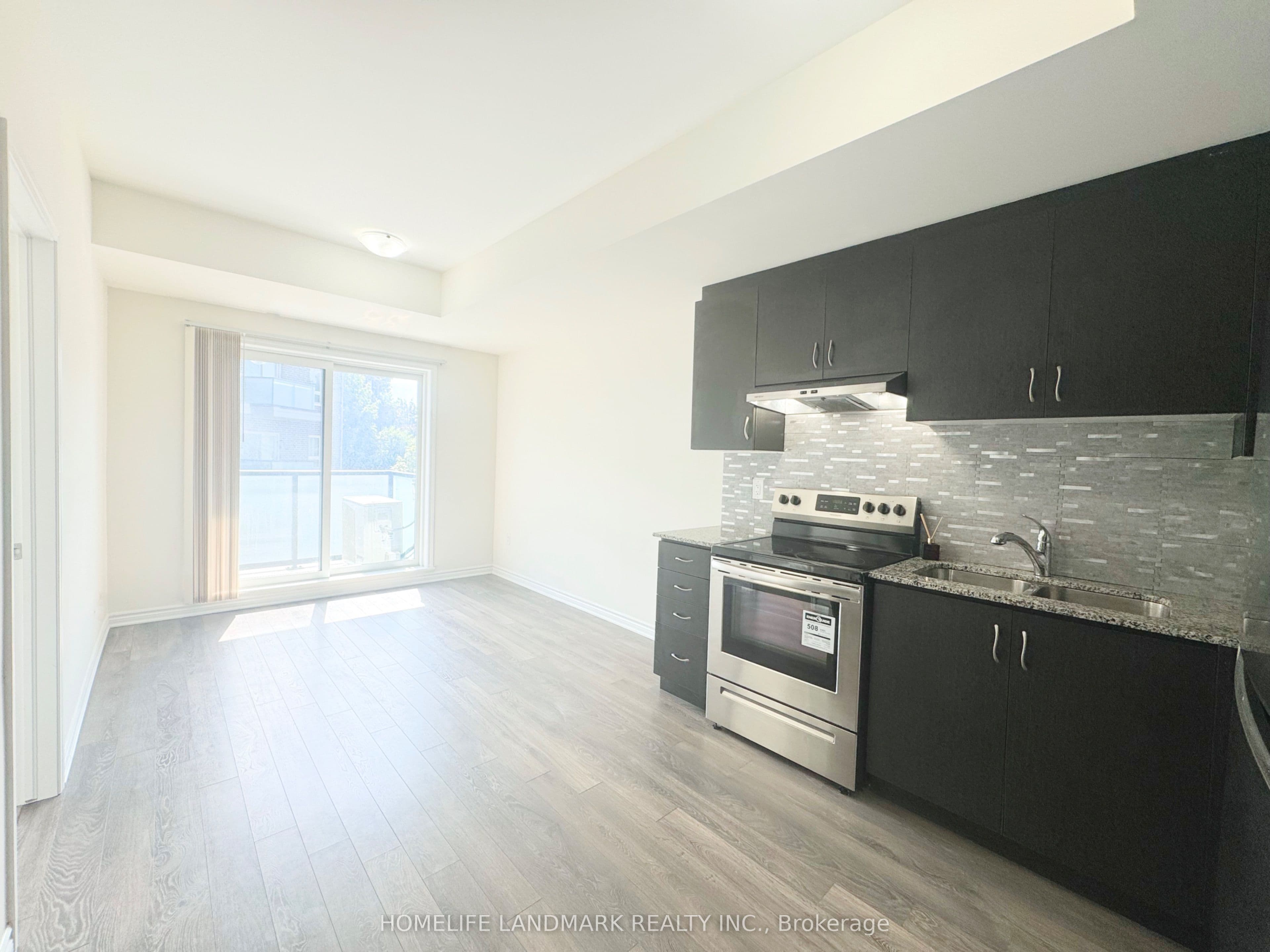 Unit 214 1085 Danforth Road photo 1