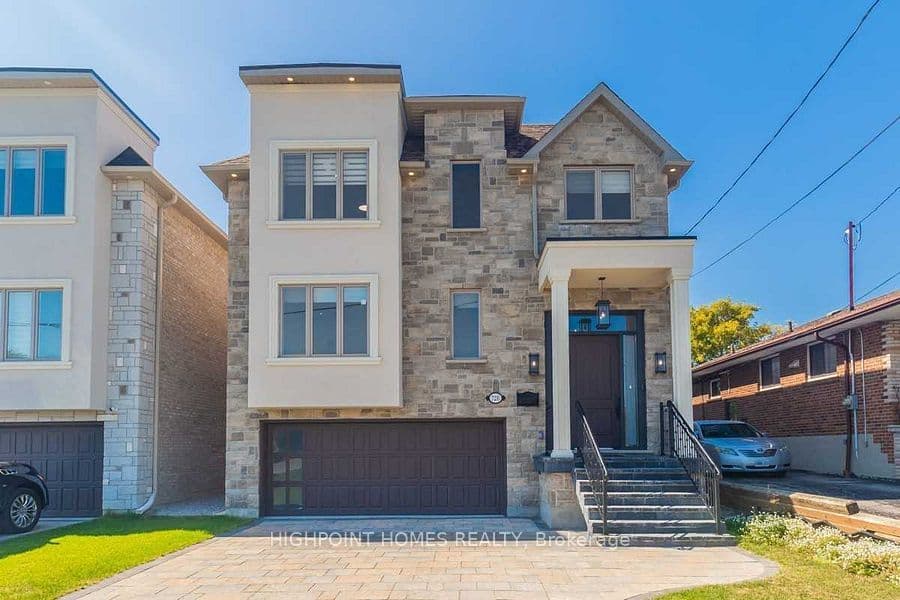 Unit Upper 72B Gooderham Drive photo 1