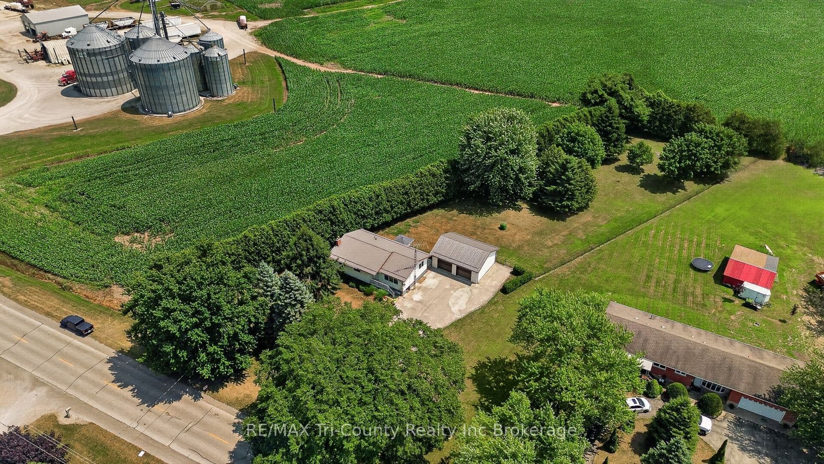 866 Norfolk County Road 28 Road photo 1