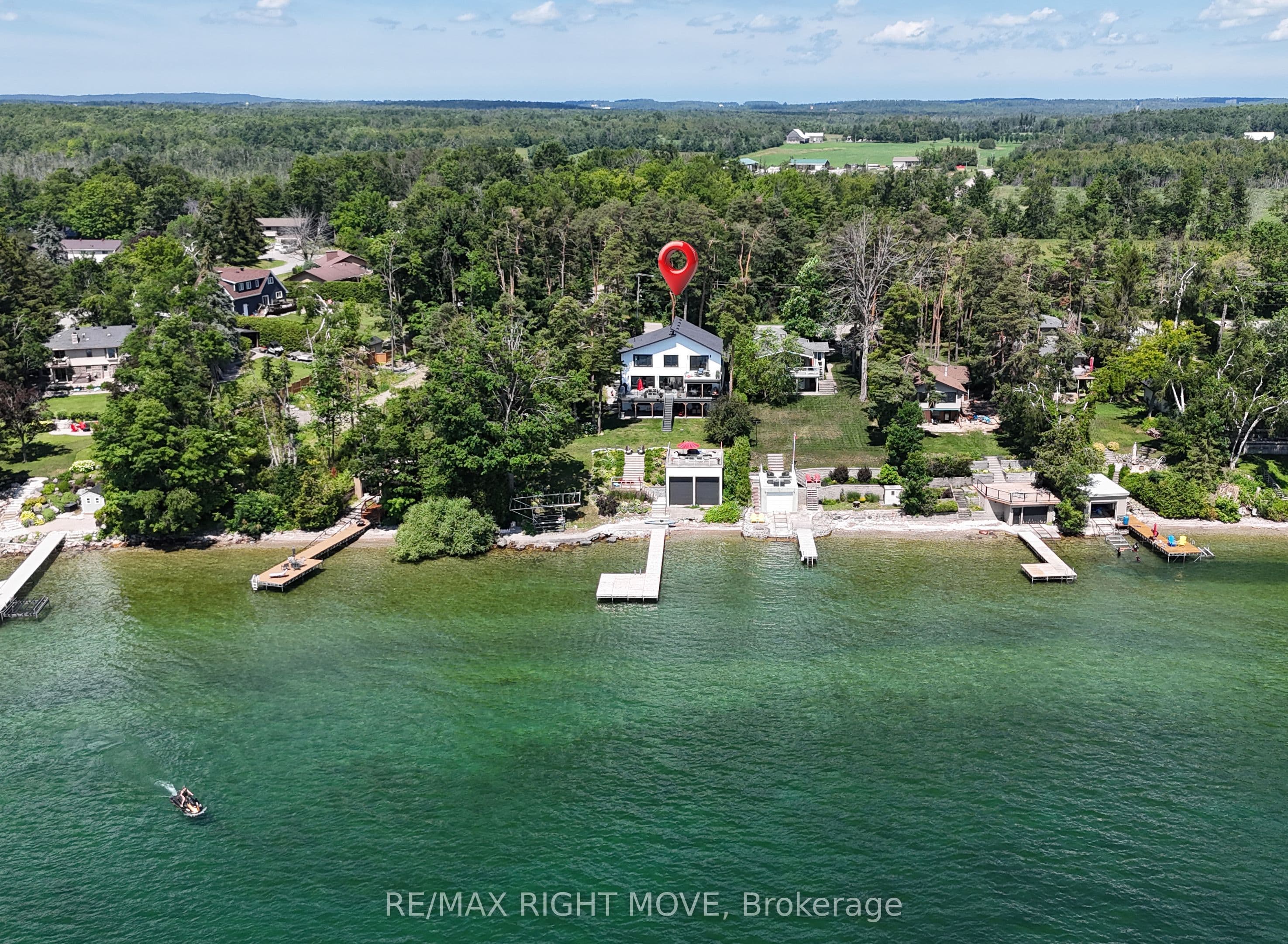 1189 Woodland Drive photo 1