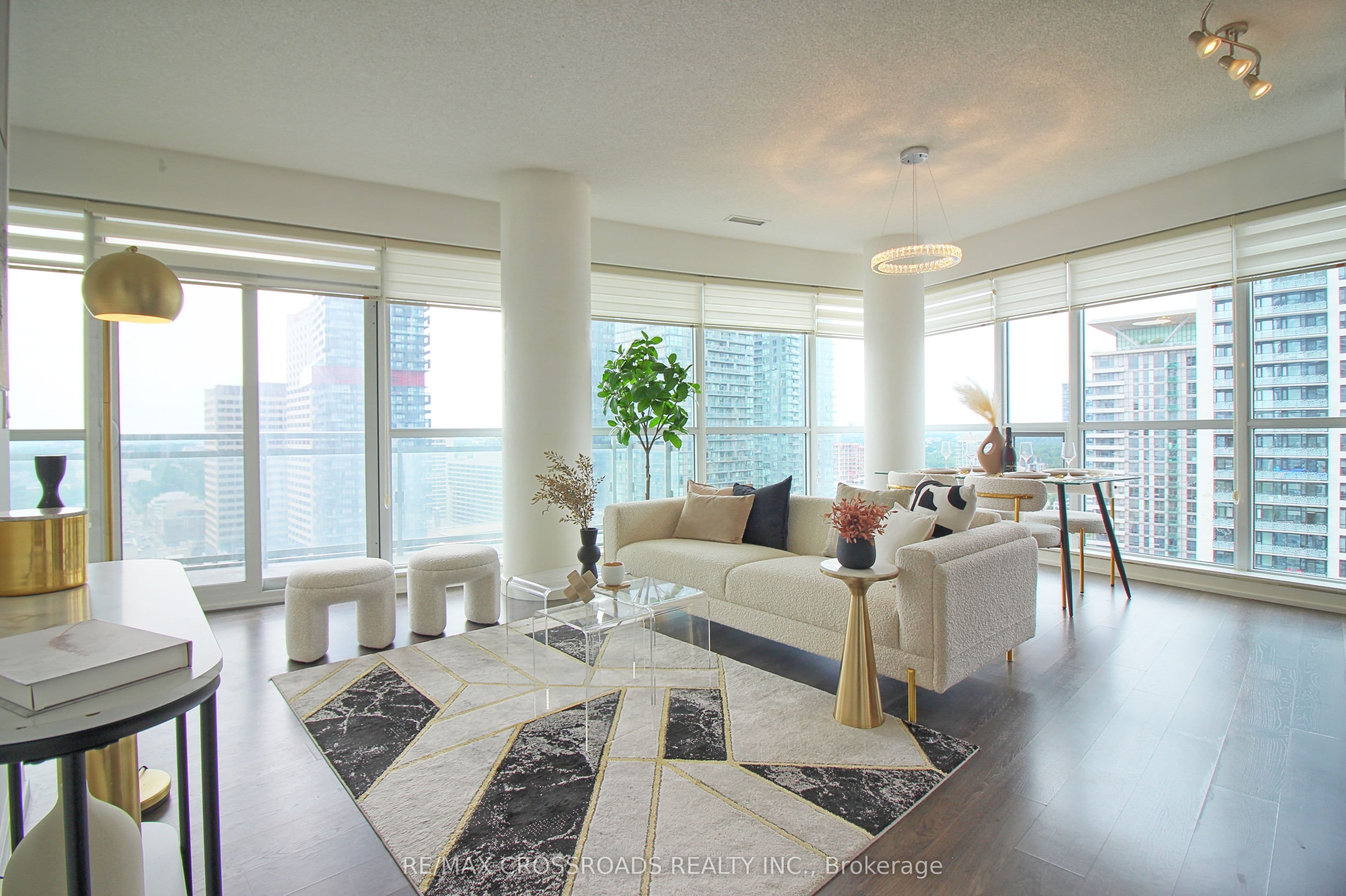 Unit 2202 89 Dunfield Avenue photo 1