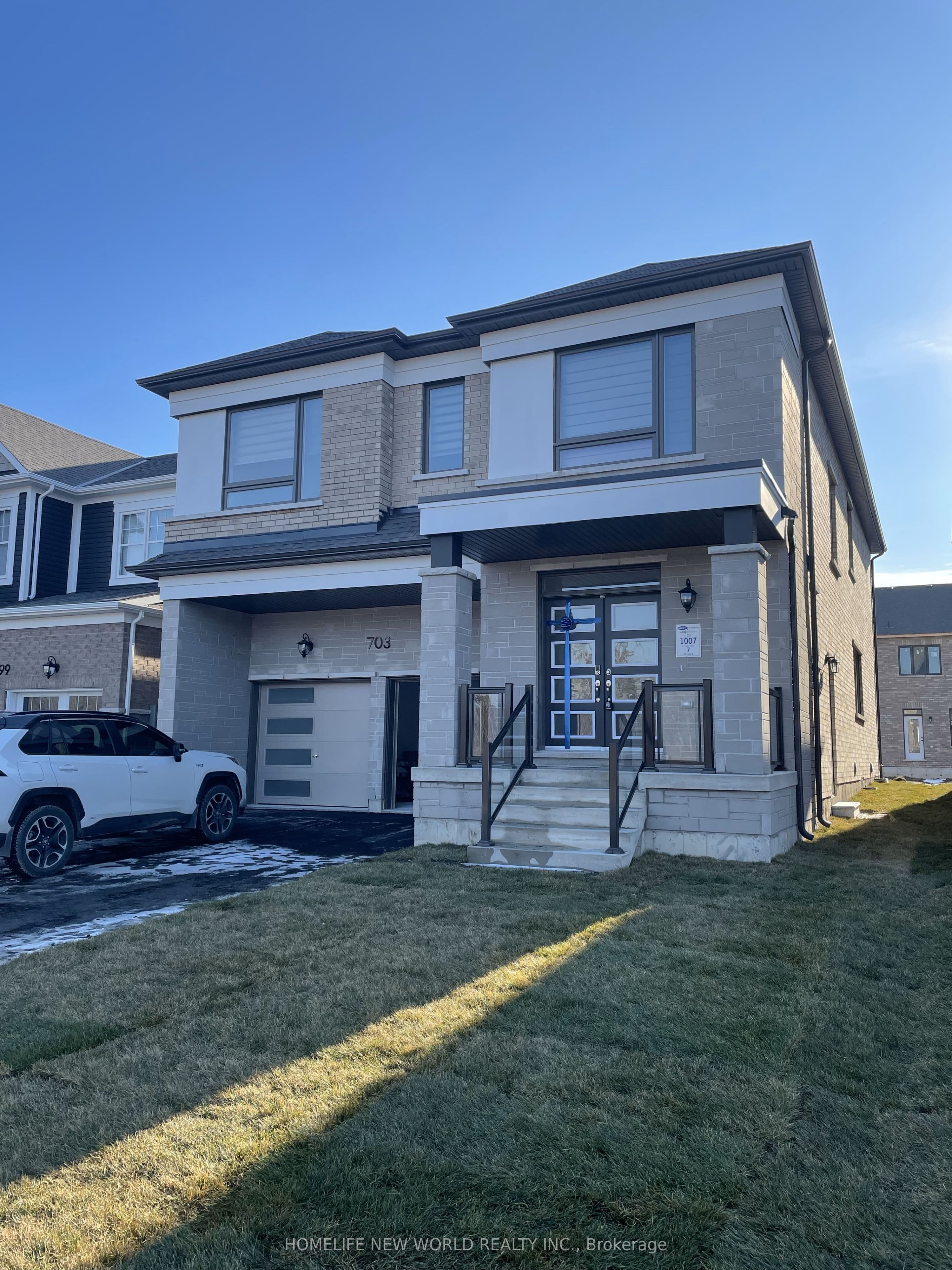 703 Lamb Street photo 1