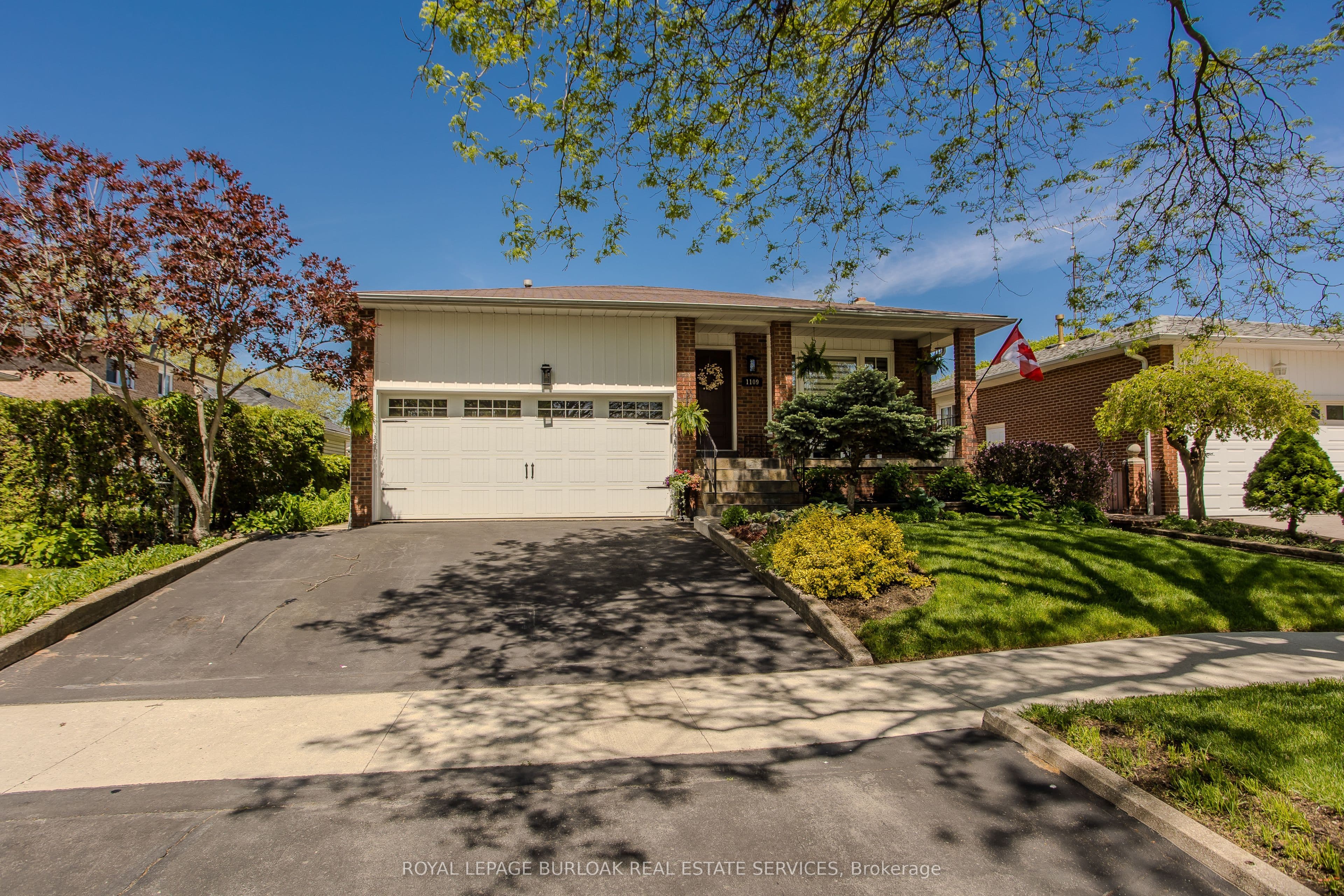1109 Dowland Crescent photo 1