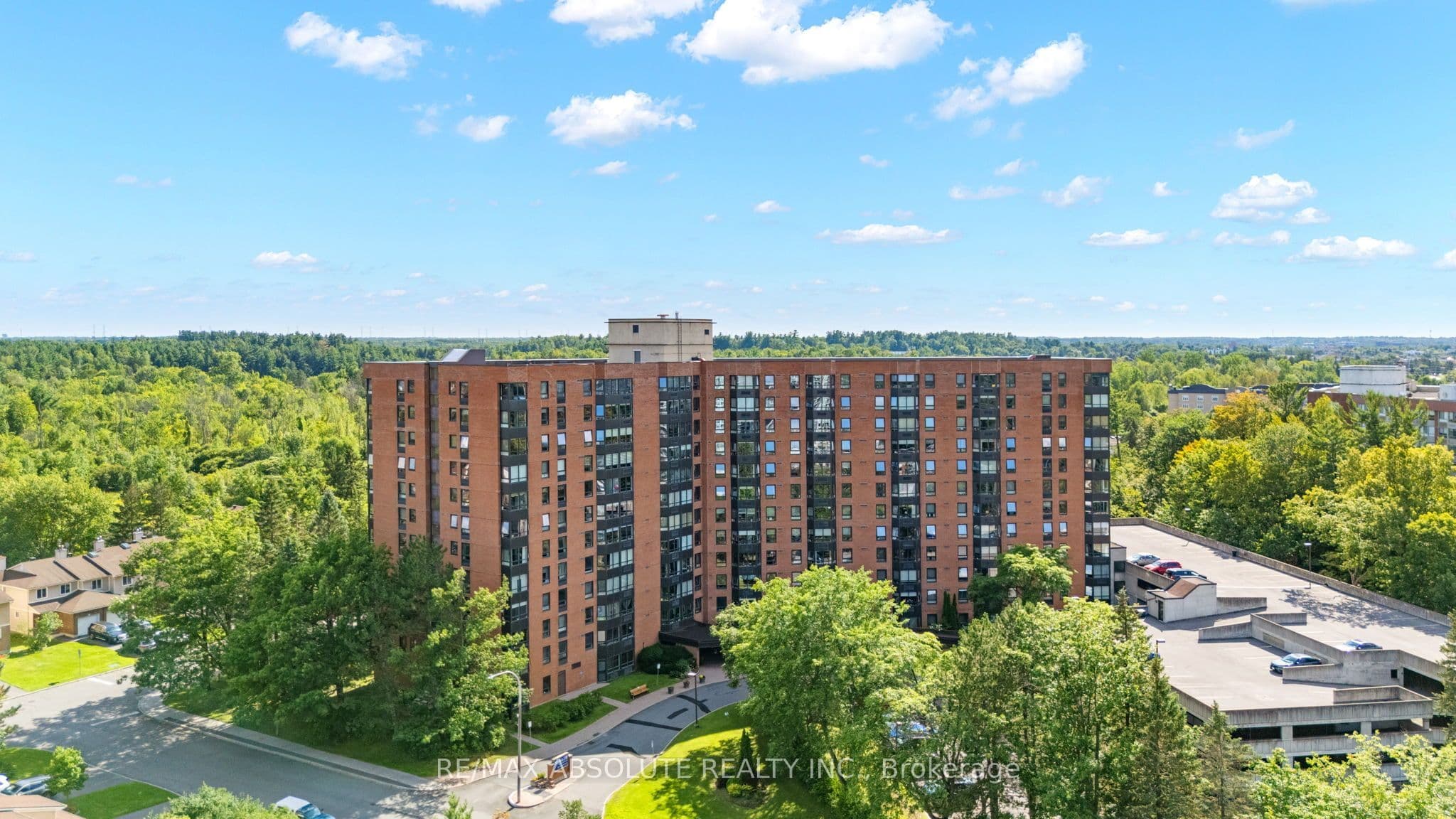 Unit 1109 80 Sandcastle Drive photo 1