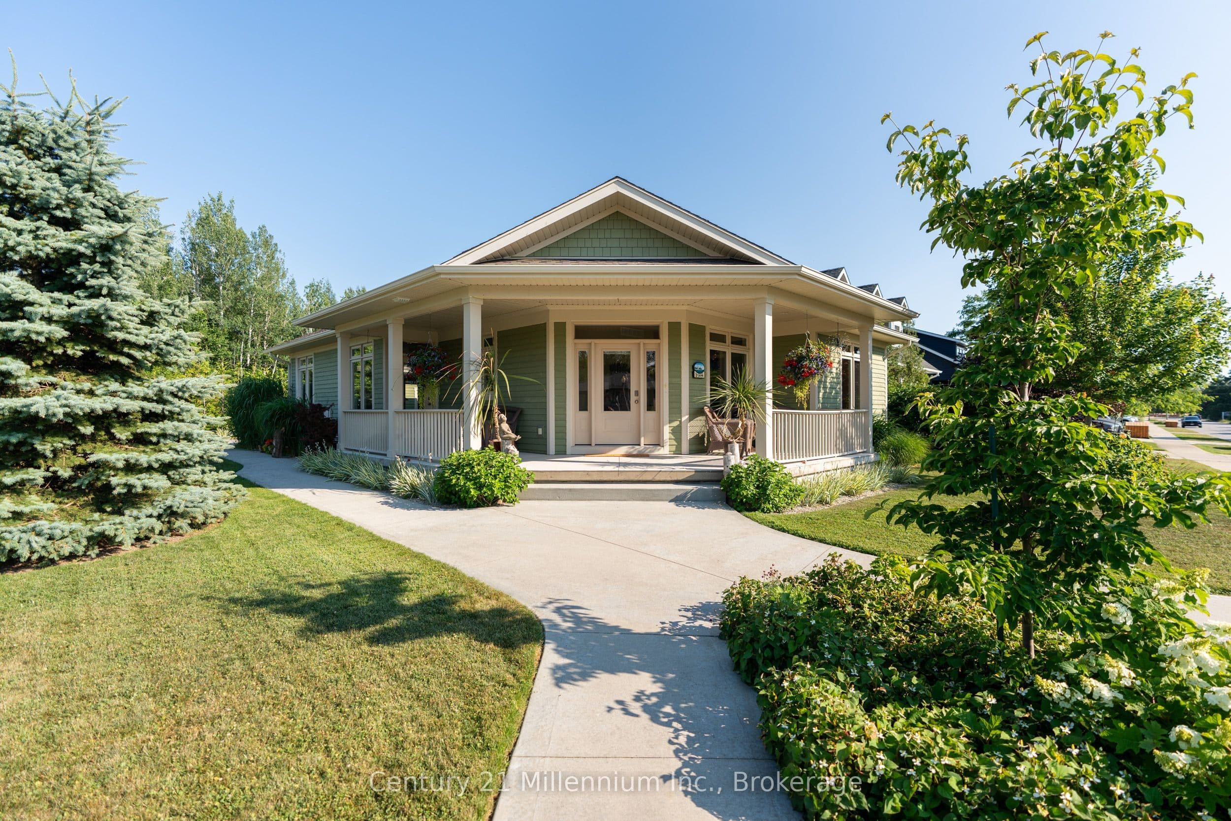 198 Emerald Drive photo 1