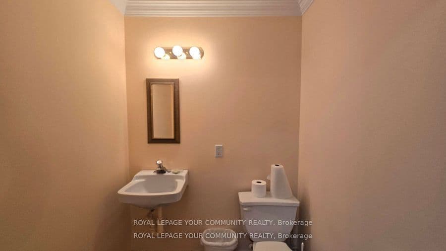 Unit 4 8600 Keele Street photo 1
