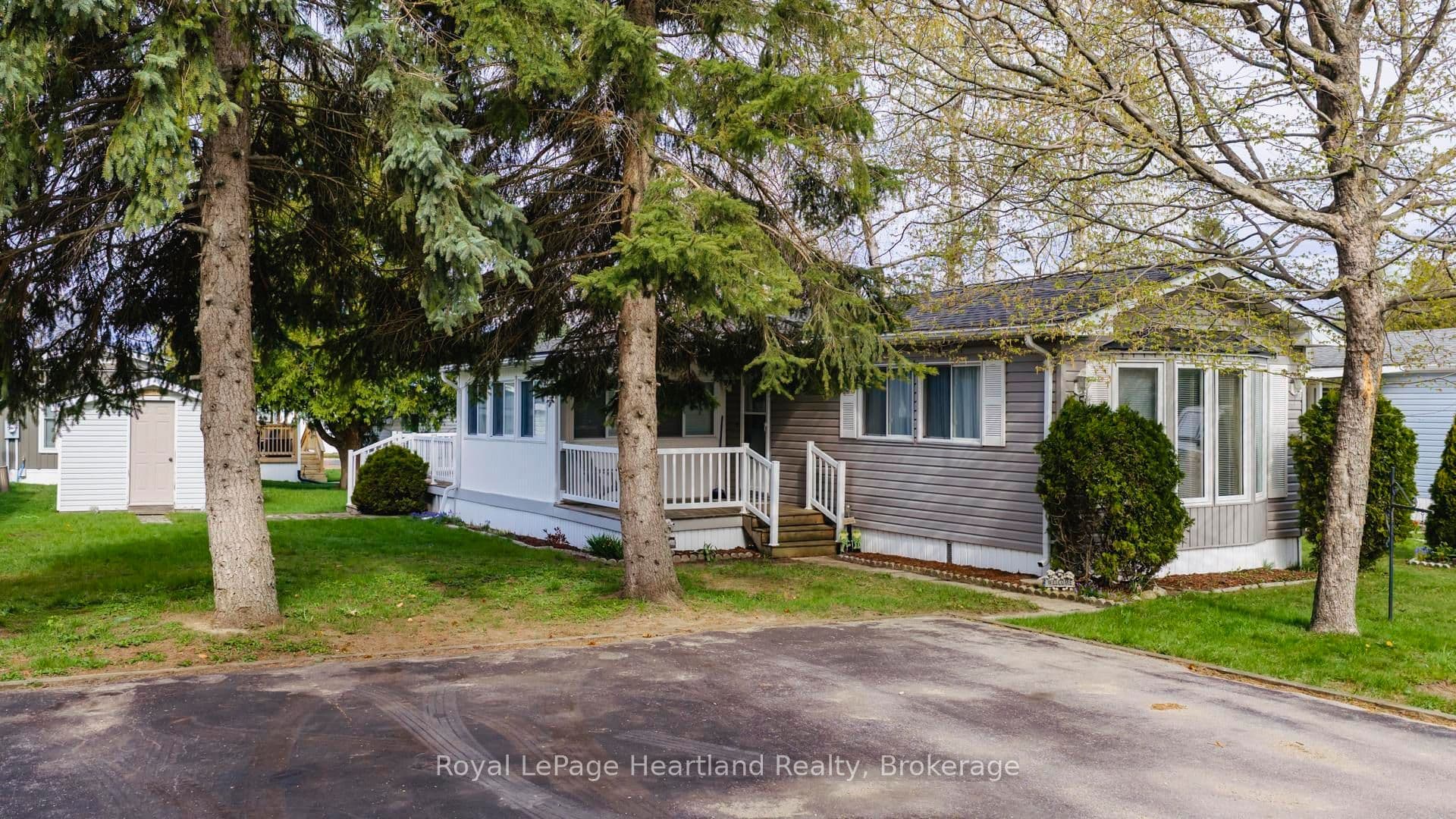 55 CHEROKEE Lane photo 1