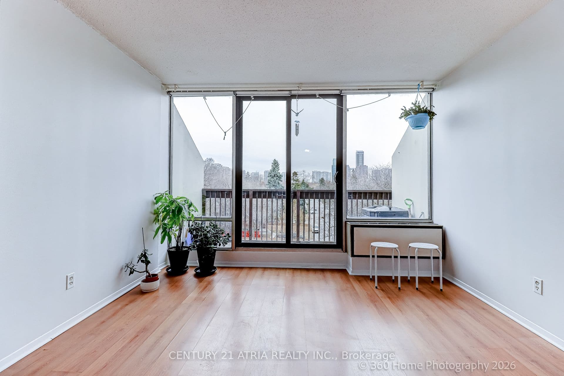 Unit 513 20 Fashion Roseway N/A photo 1