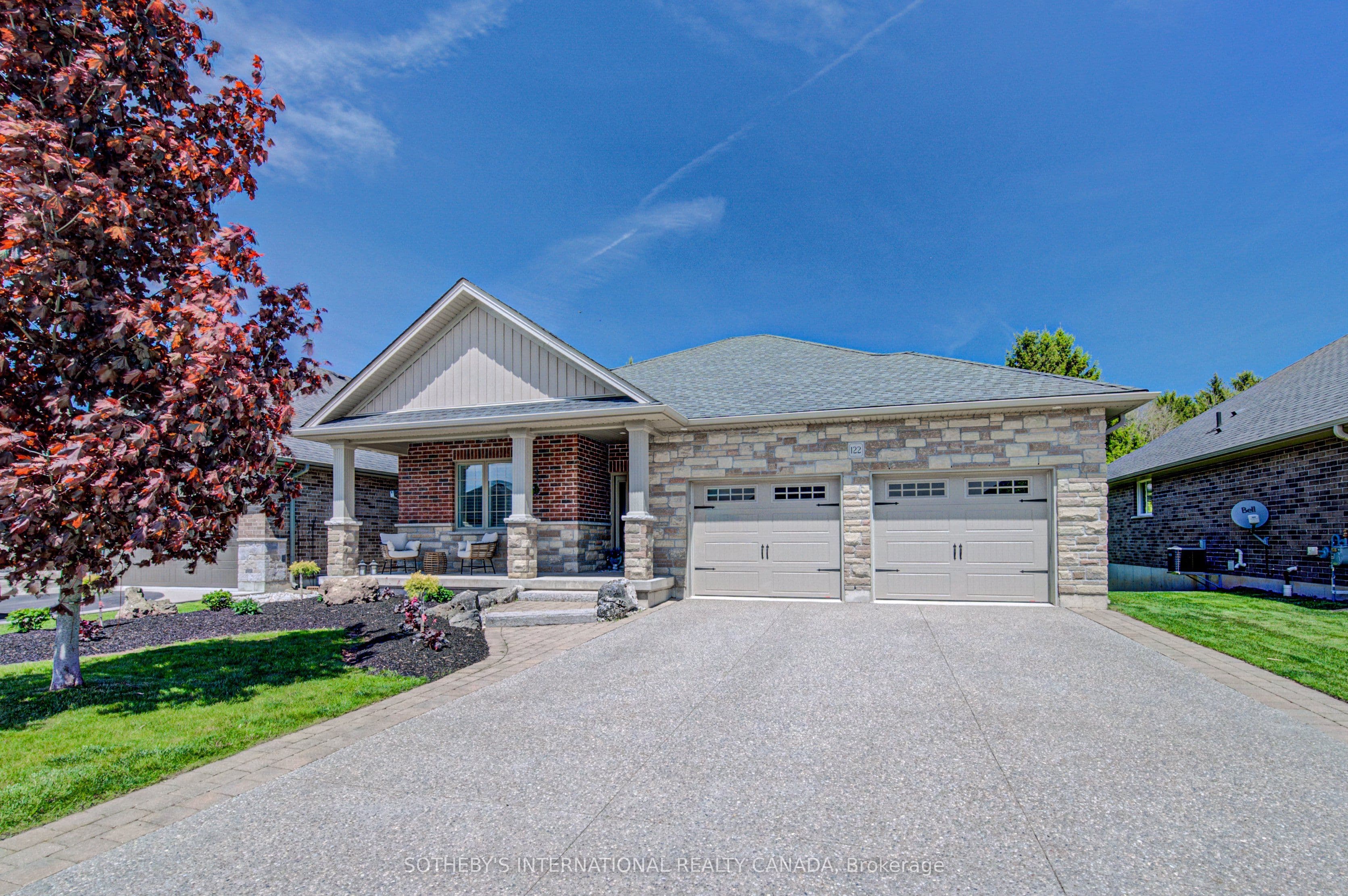 122 Angler Avenue photo 1