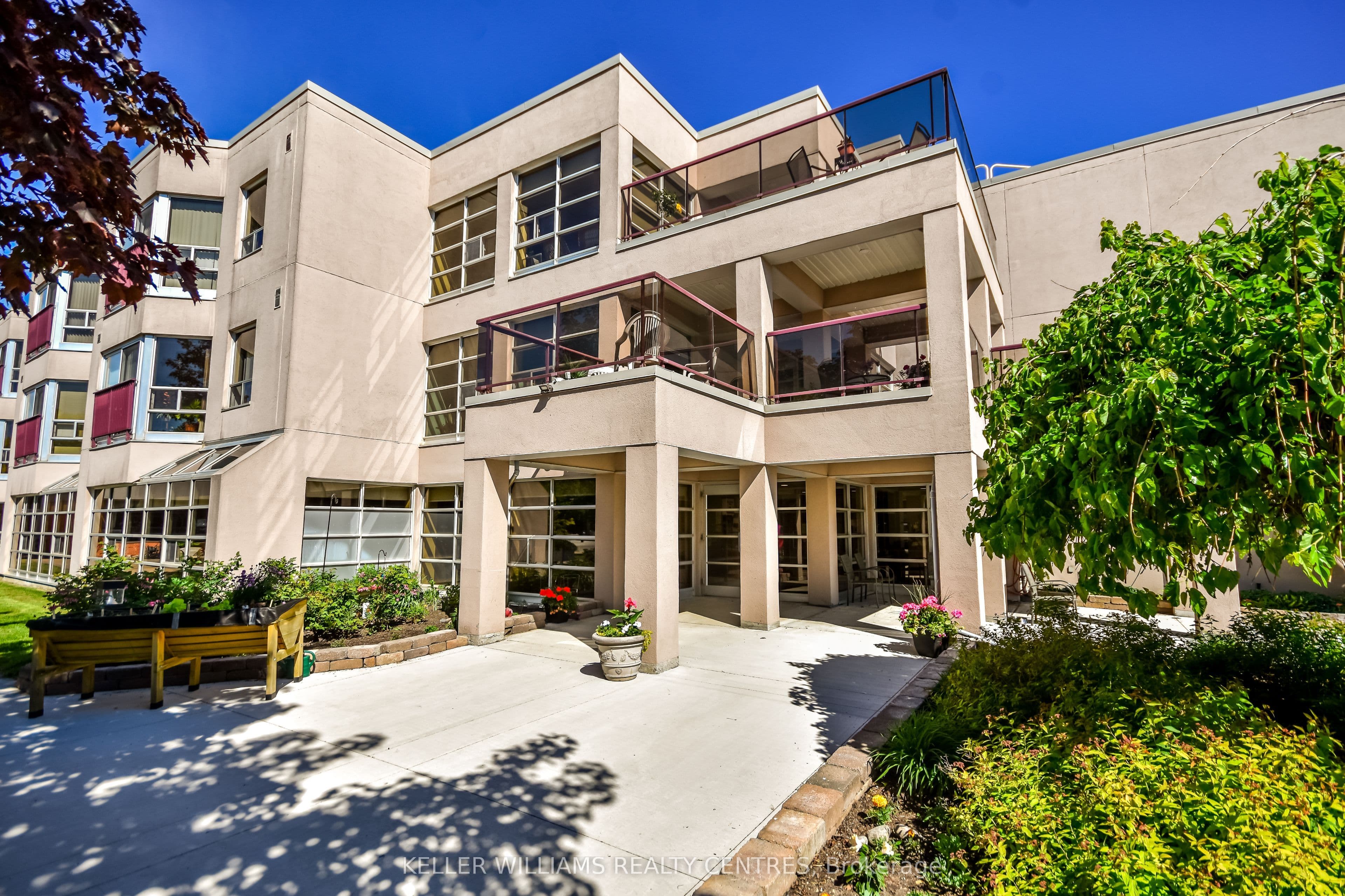 Unit 101 49 Raglan Street photo 1