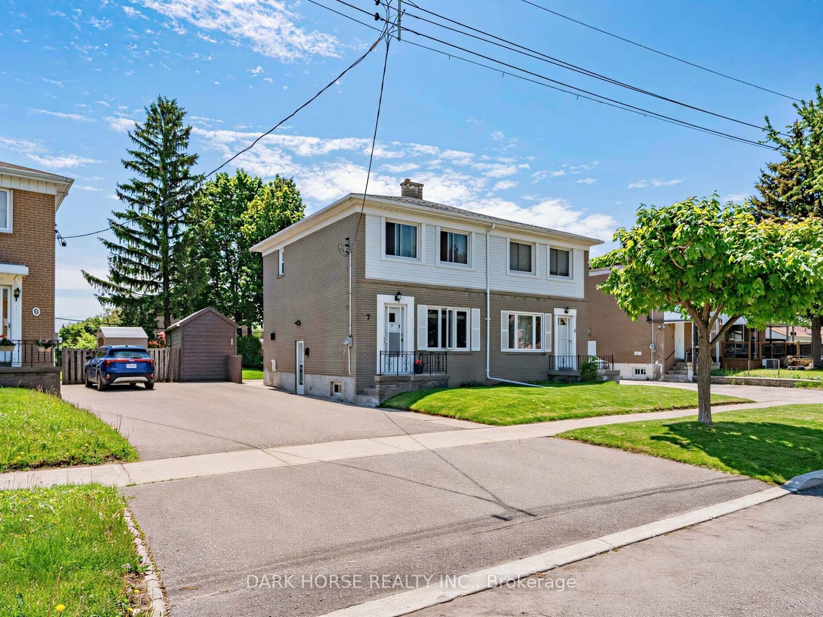 7 Medway Crescent photo 1
