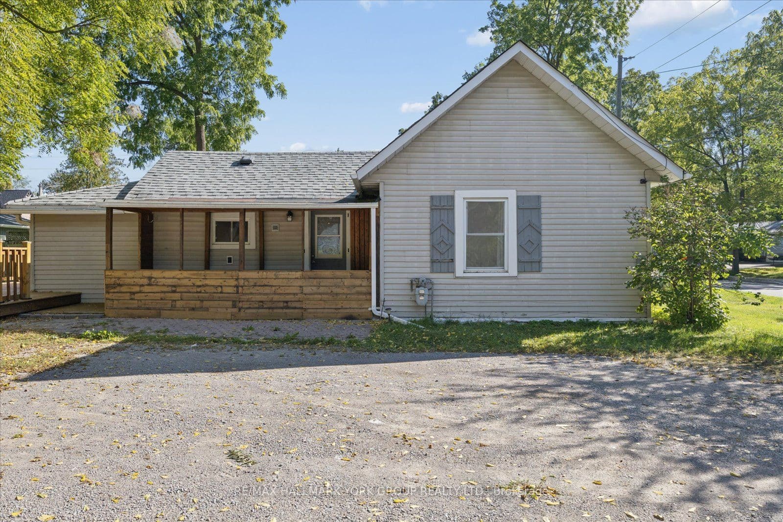 28 St James Street photo 1